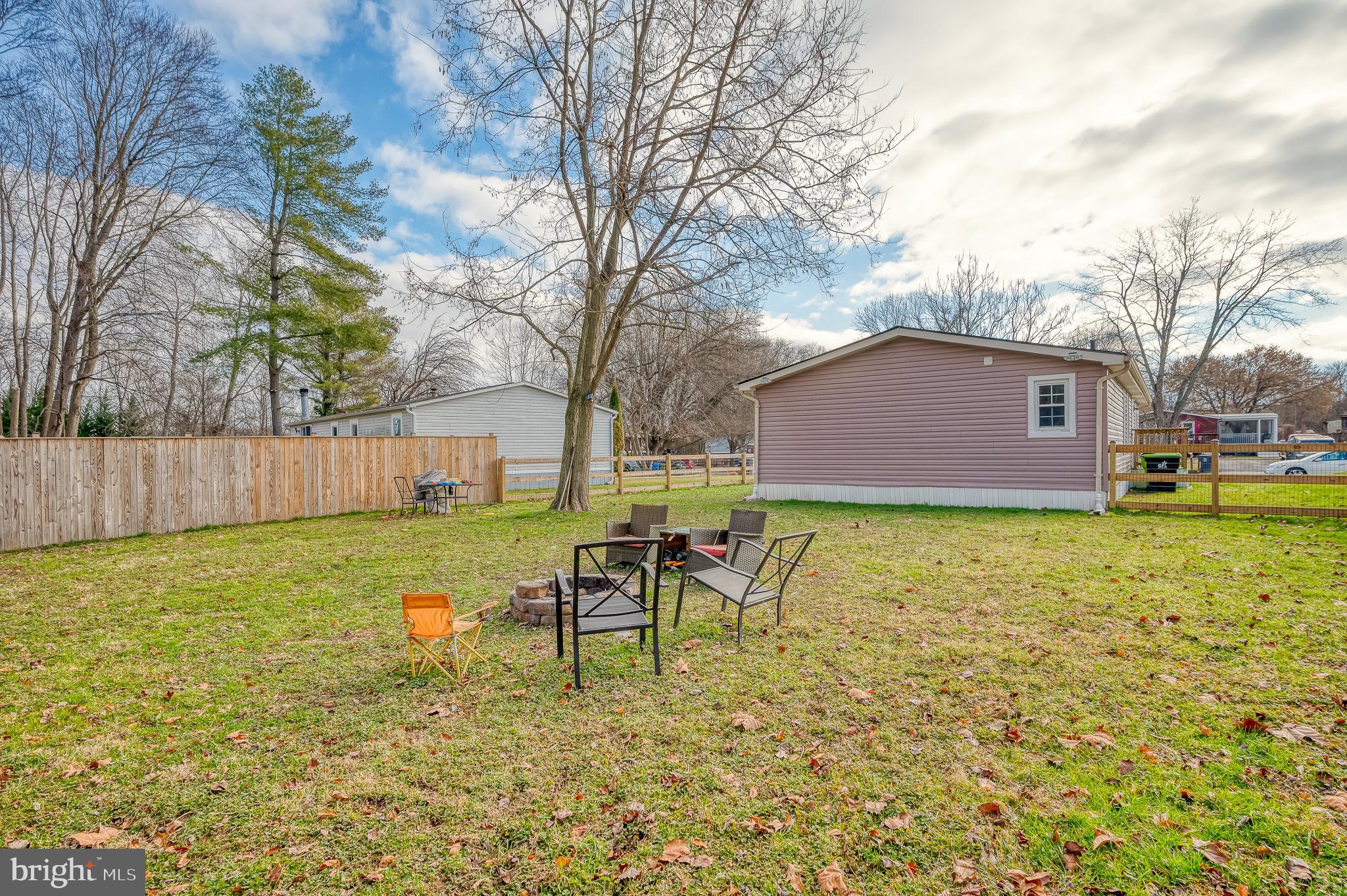 MOUNTAIN BUSH ESTATES - Residential