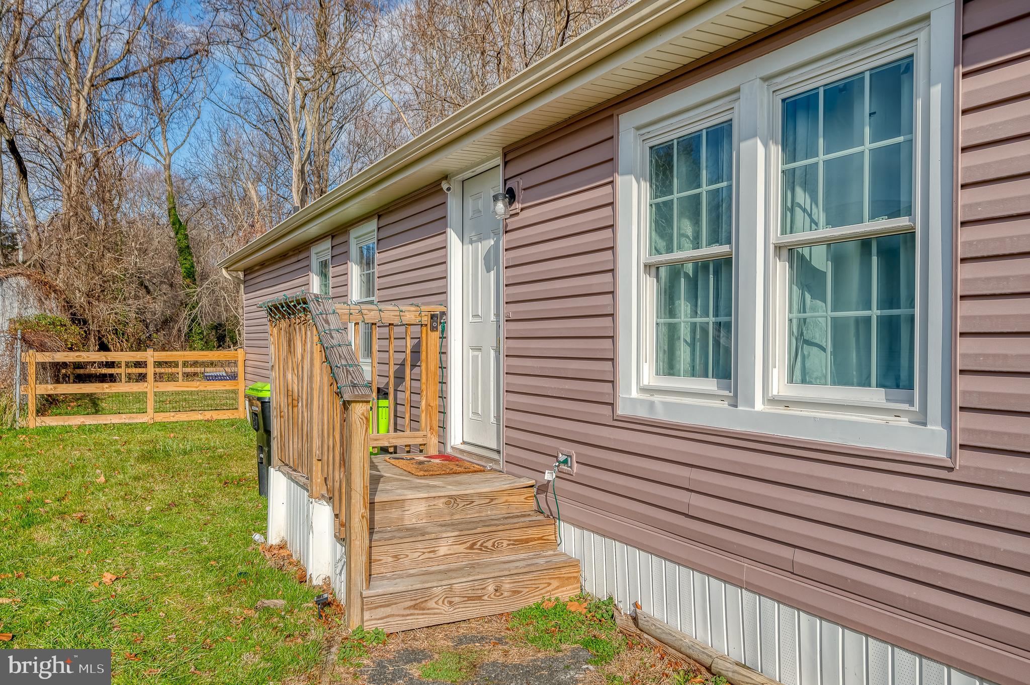 MOUNTAIN BUSH ESTATES - Residential