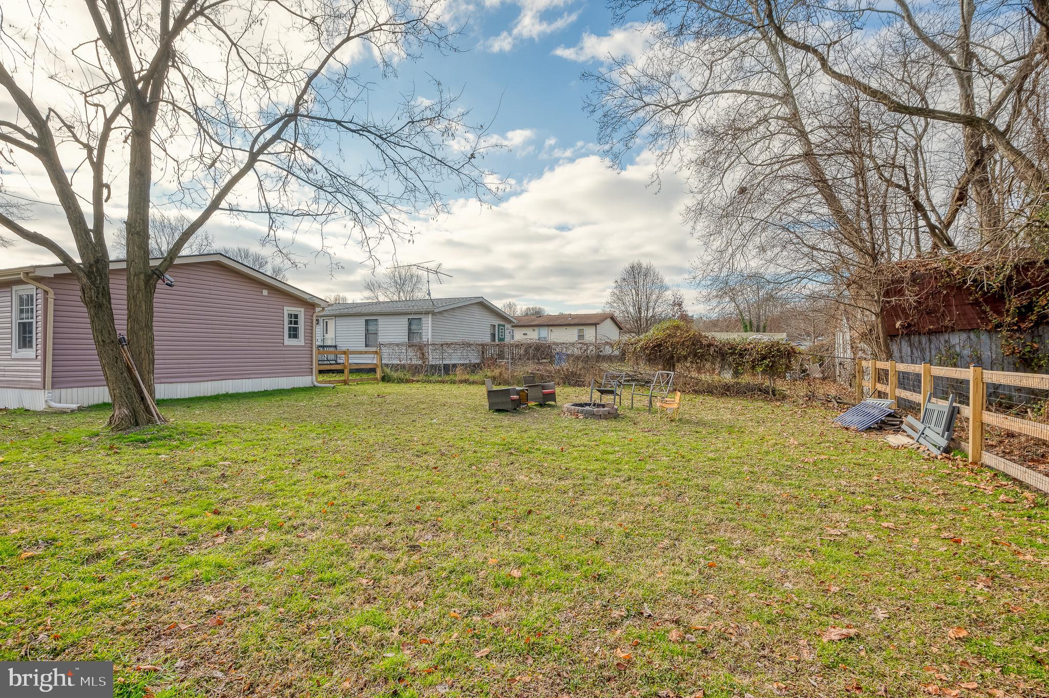 MOUNTAIN BUSH ESTATES - Residential