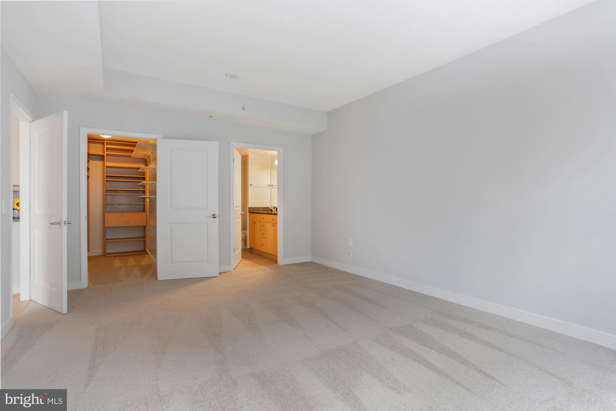 ARLINGTON - Residential