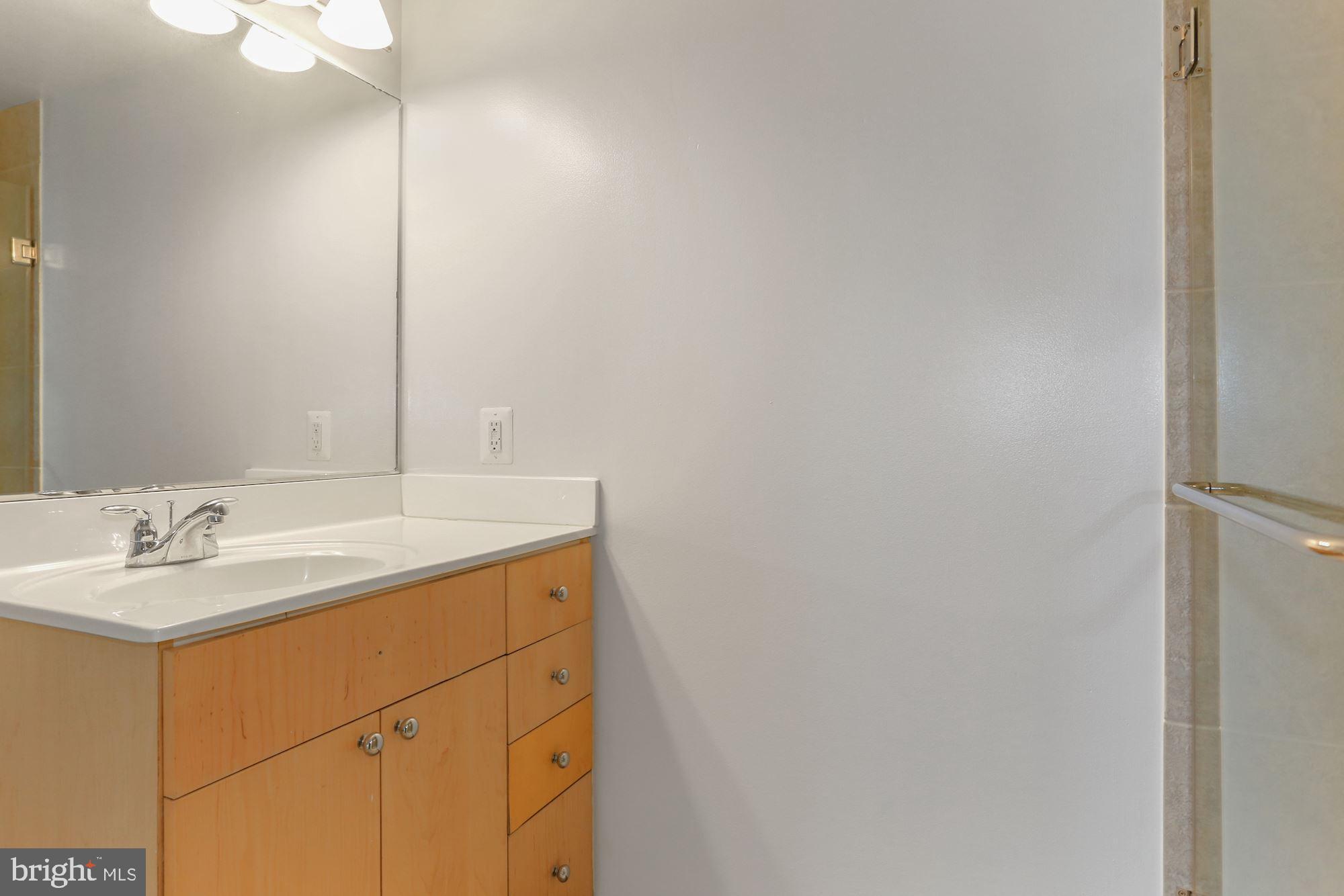 ARLINGTON - Residential