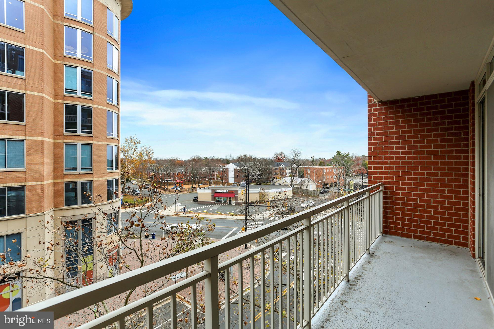 ARLINGTON - Residential