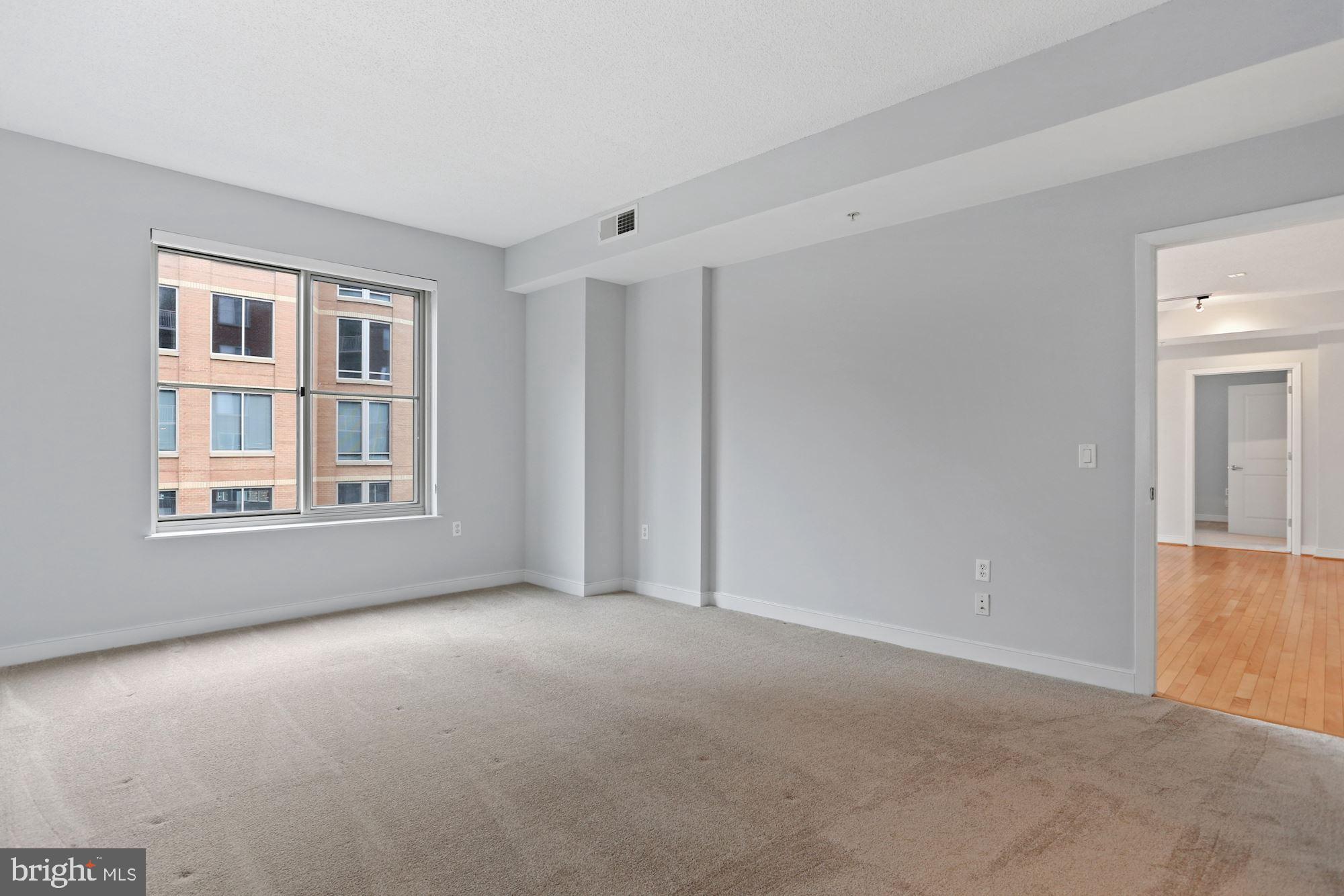 ARLINGTON - Residential