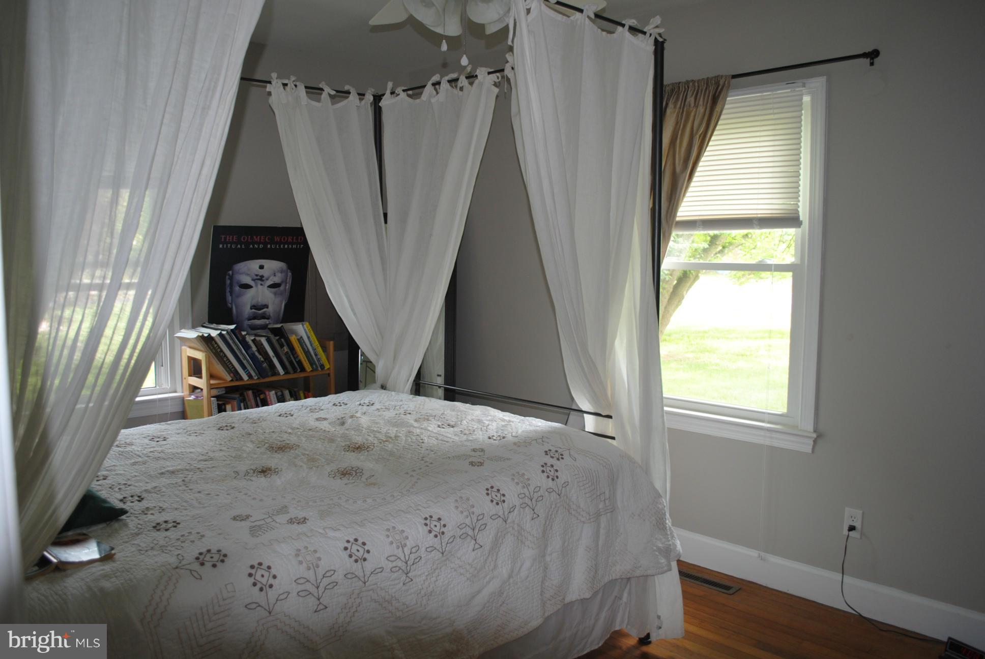 TOWN CREEK - Residential Lease