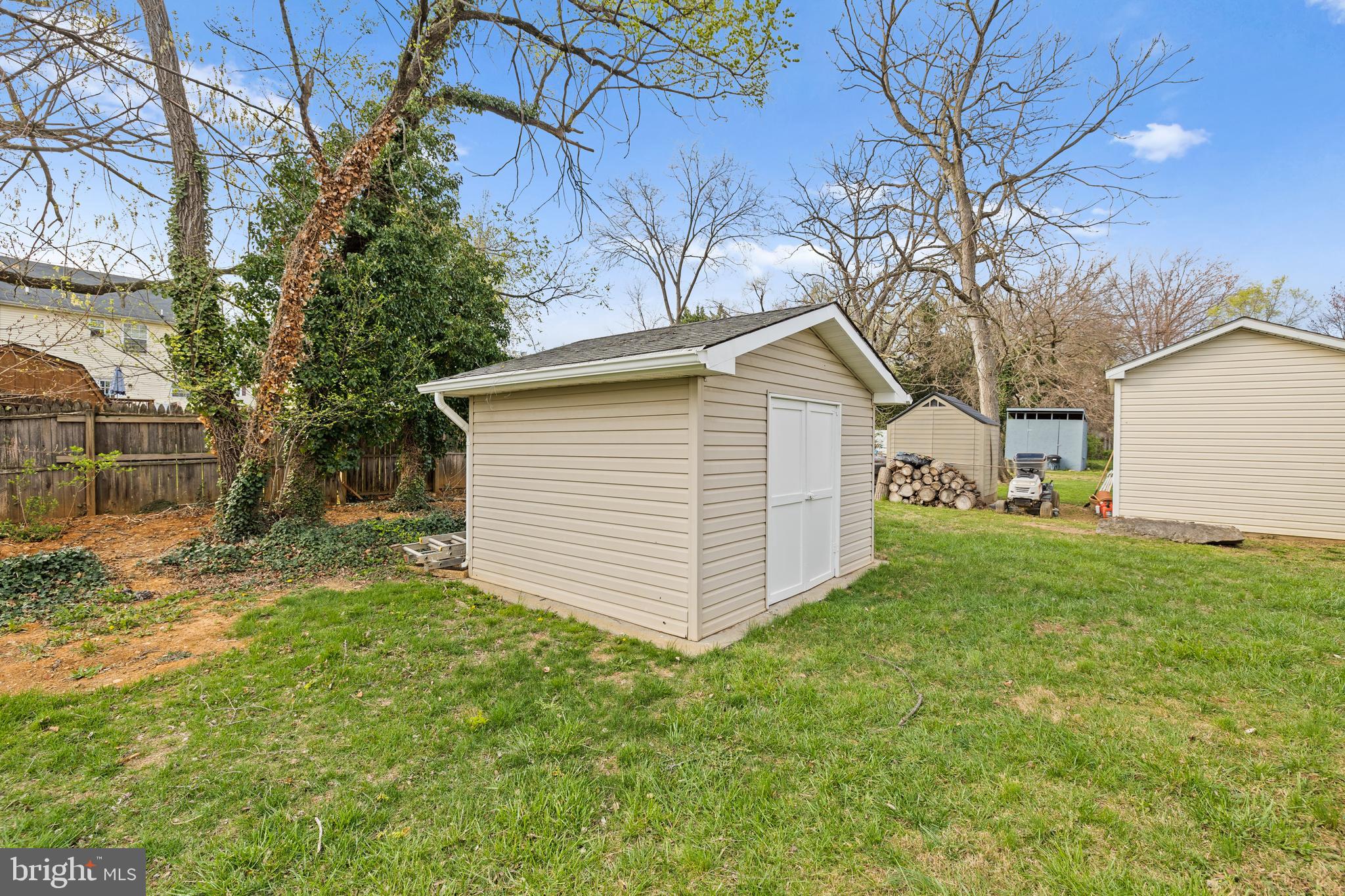 SHAWNEE HEIGHTS - Residential