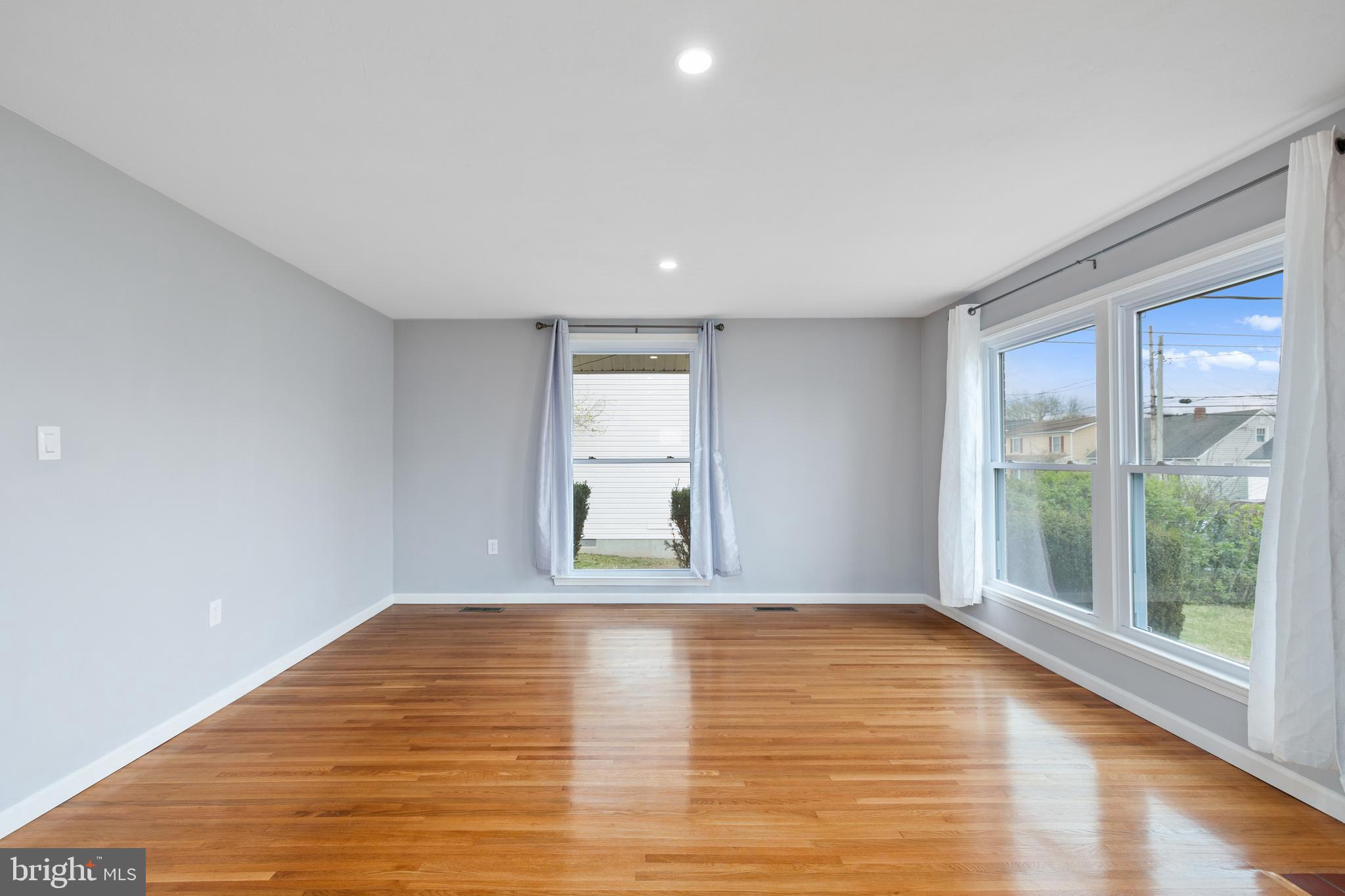 SHAWNEE HEIGHTS - Residential