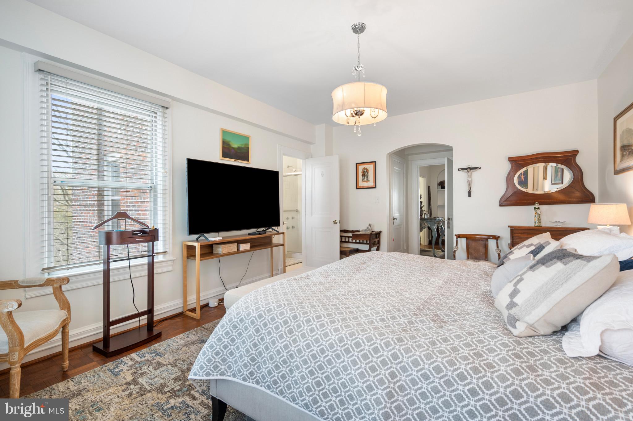 CATHEDRAL HEIGHTS - Residential