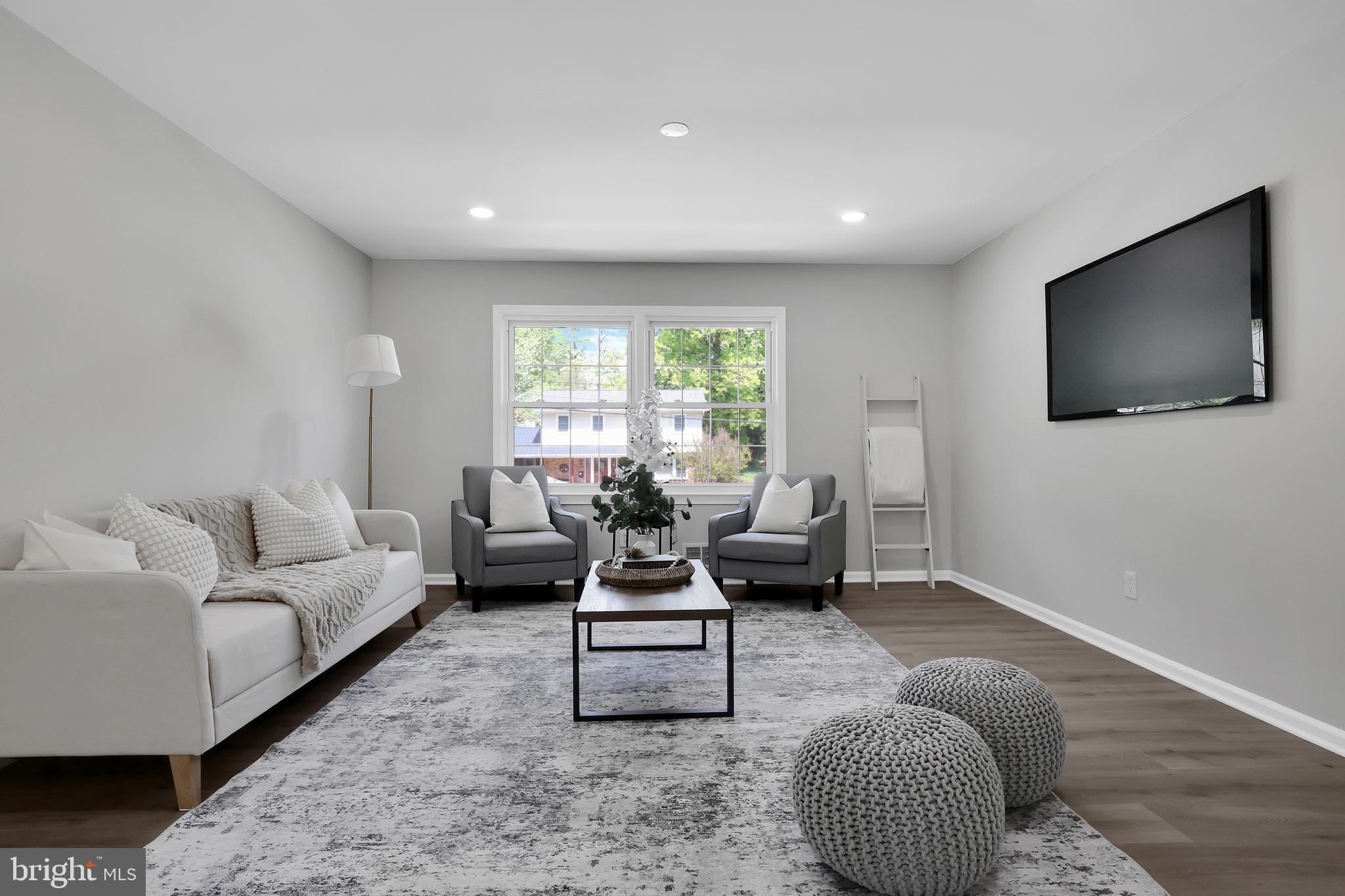 FOREST KNOLLS - Residential