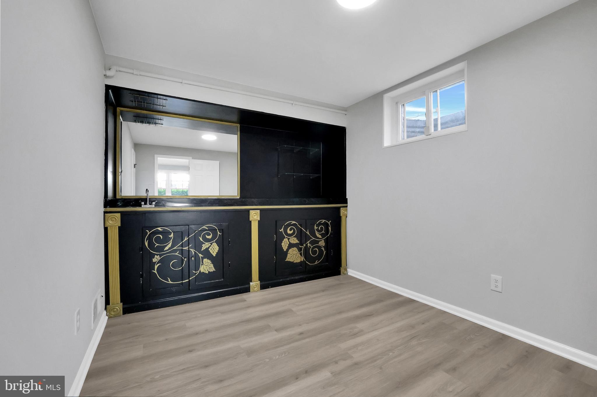 FOREST KNOLLS - Residential