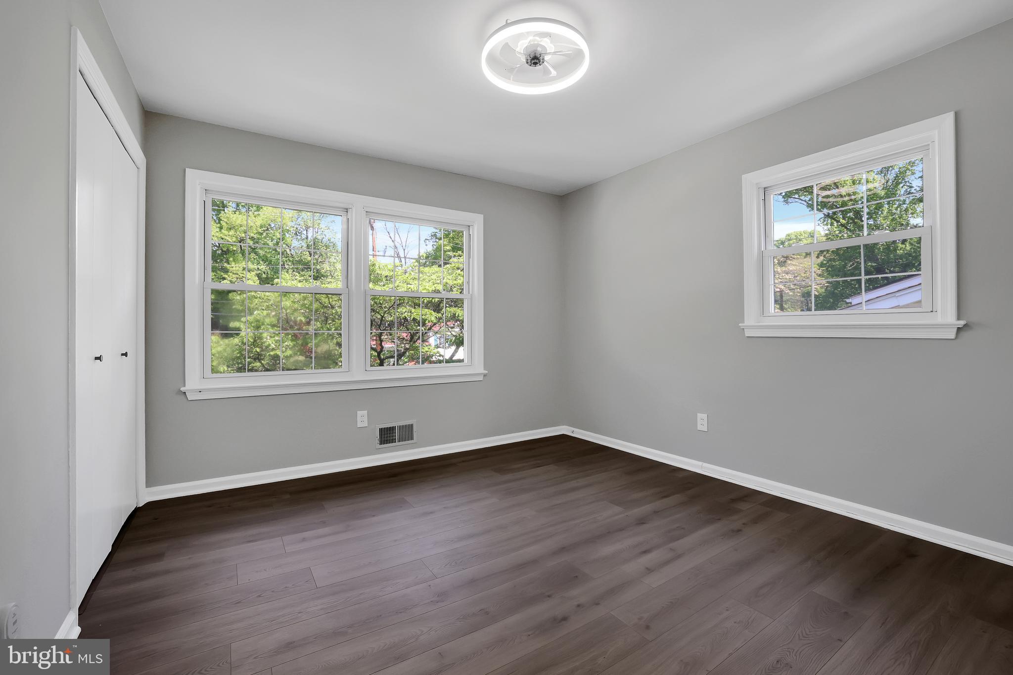 FOREST KNOLLS - Residential