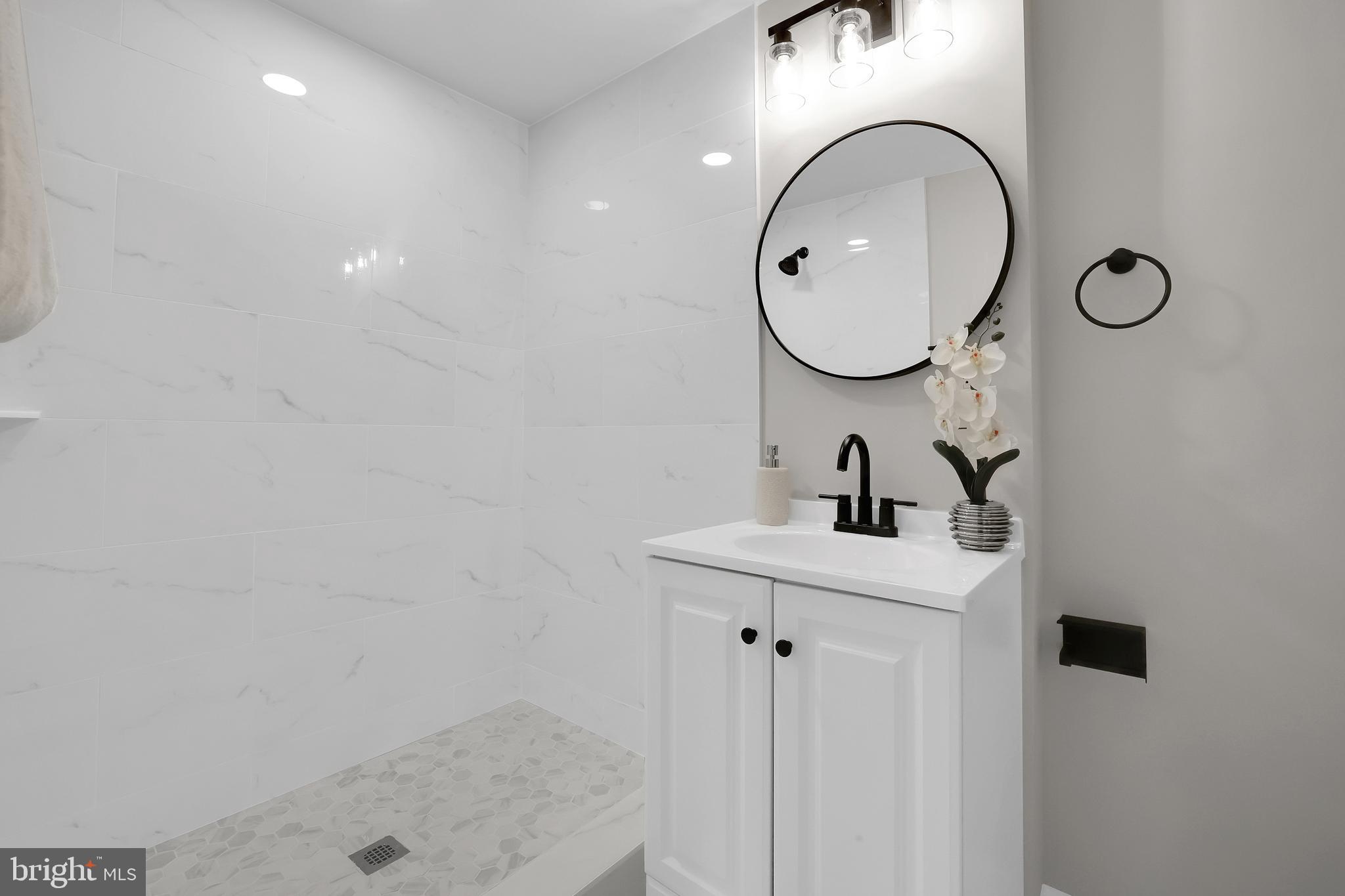 FOREST KNOLLS - Residential