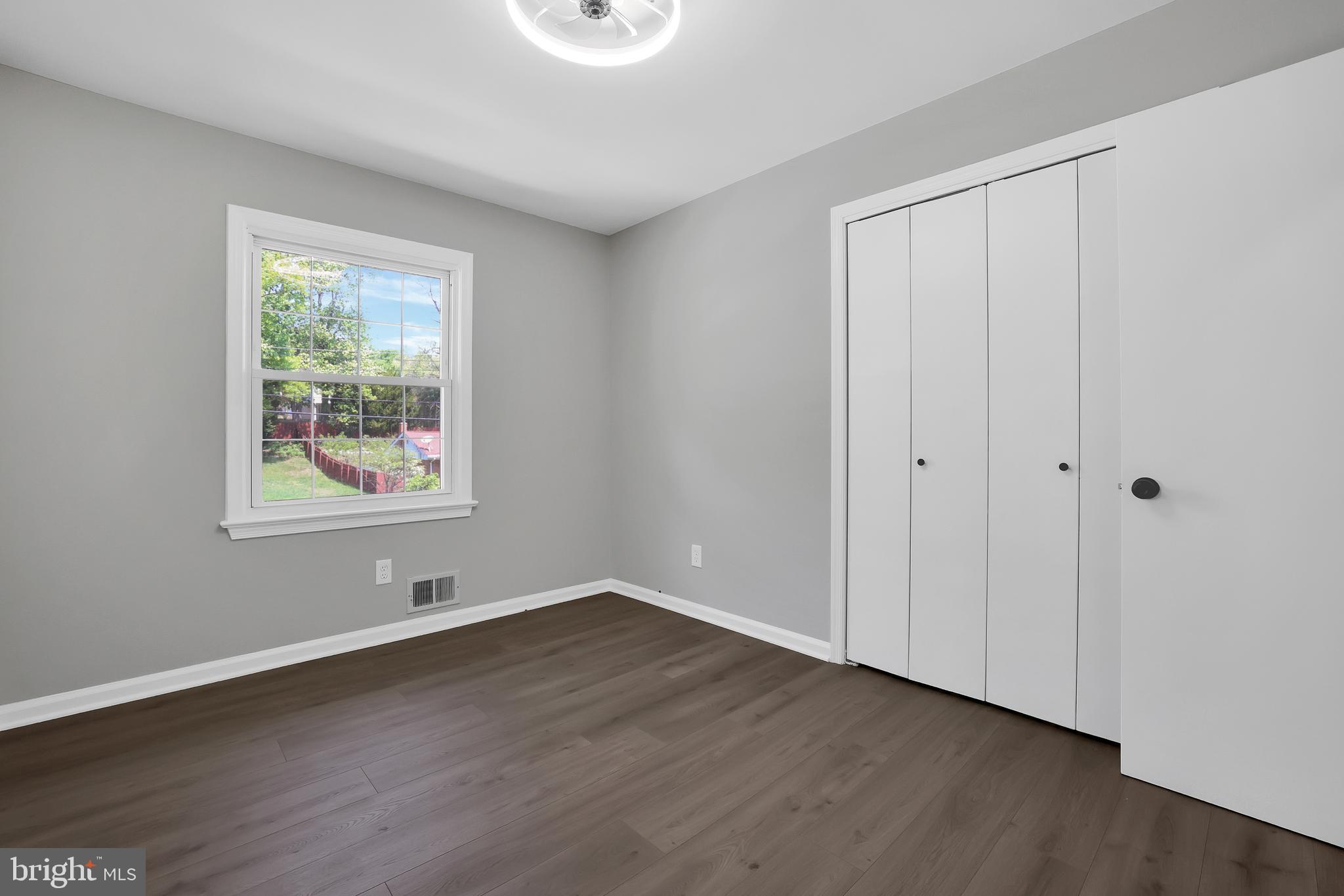 FOREST KNOLLS - Residential