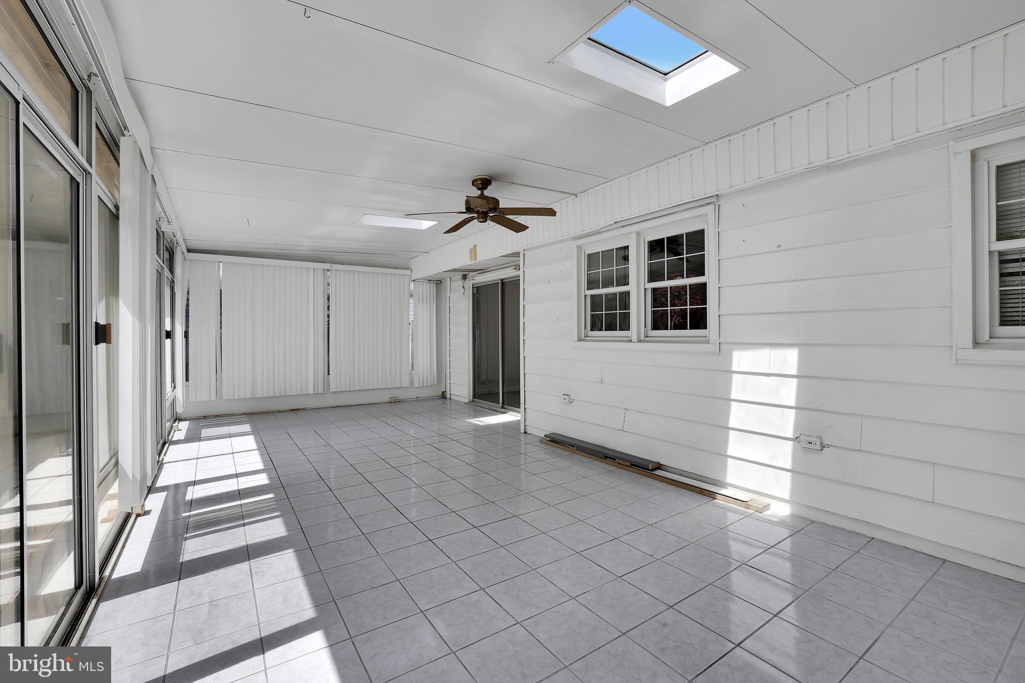 FOREST KNOLLS - Residential