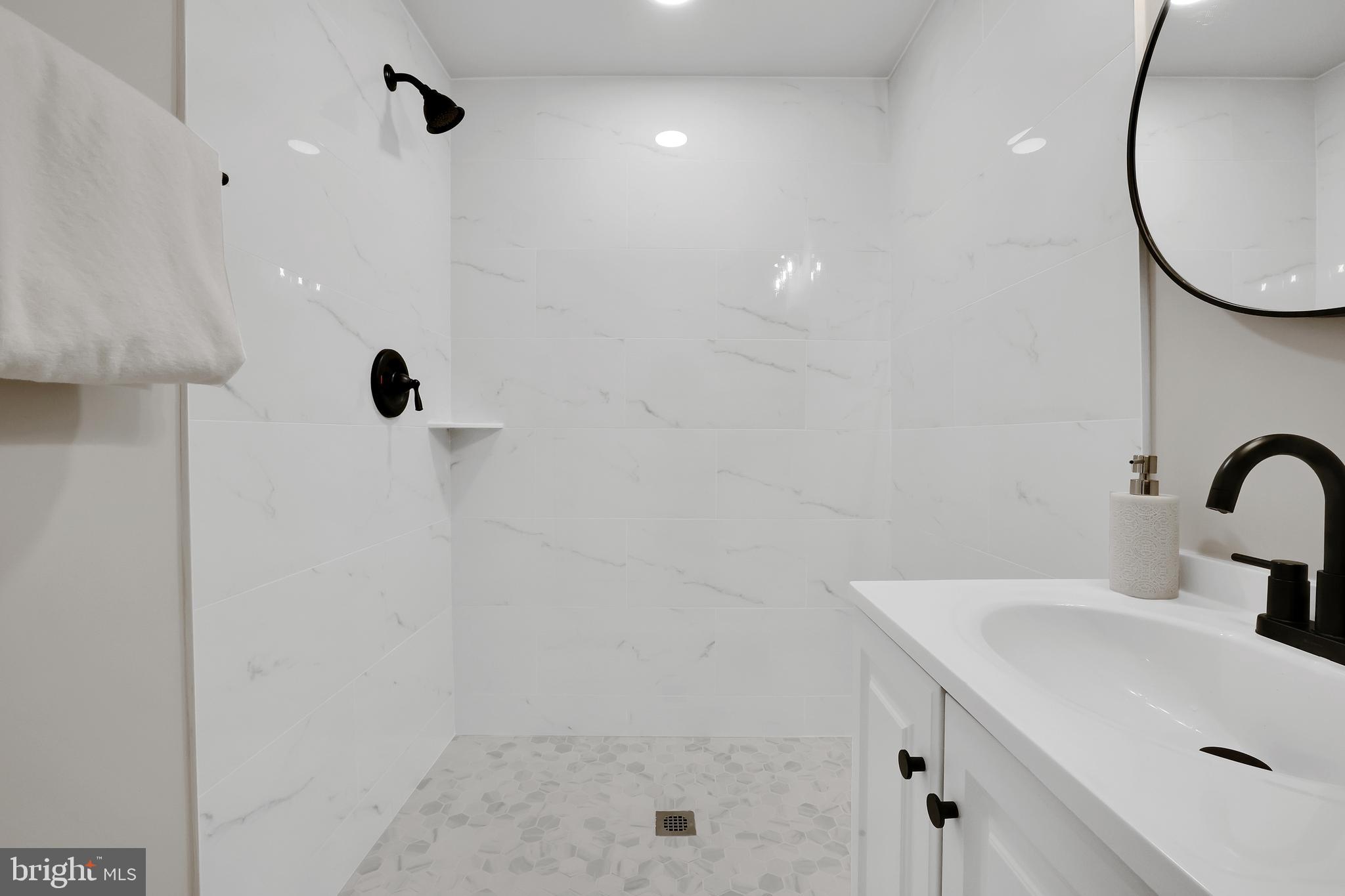 FOREST KNOLLS - Residential
