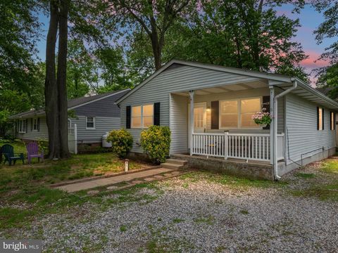 1213 GWYNNE AVENUE CHURCHTON MD 20733
