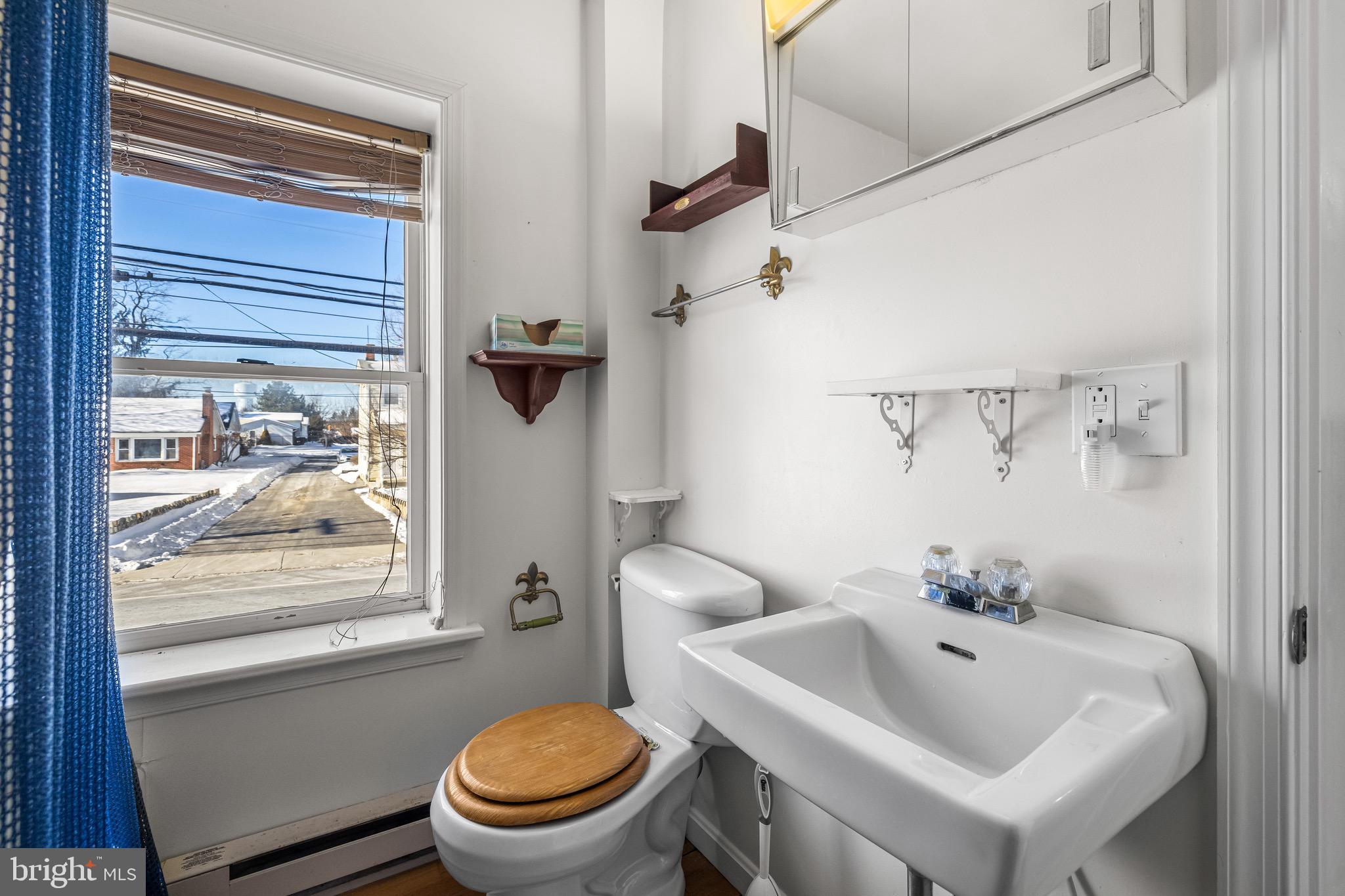 HAMPSTEAD - Residential