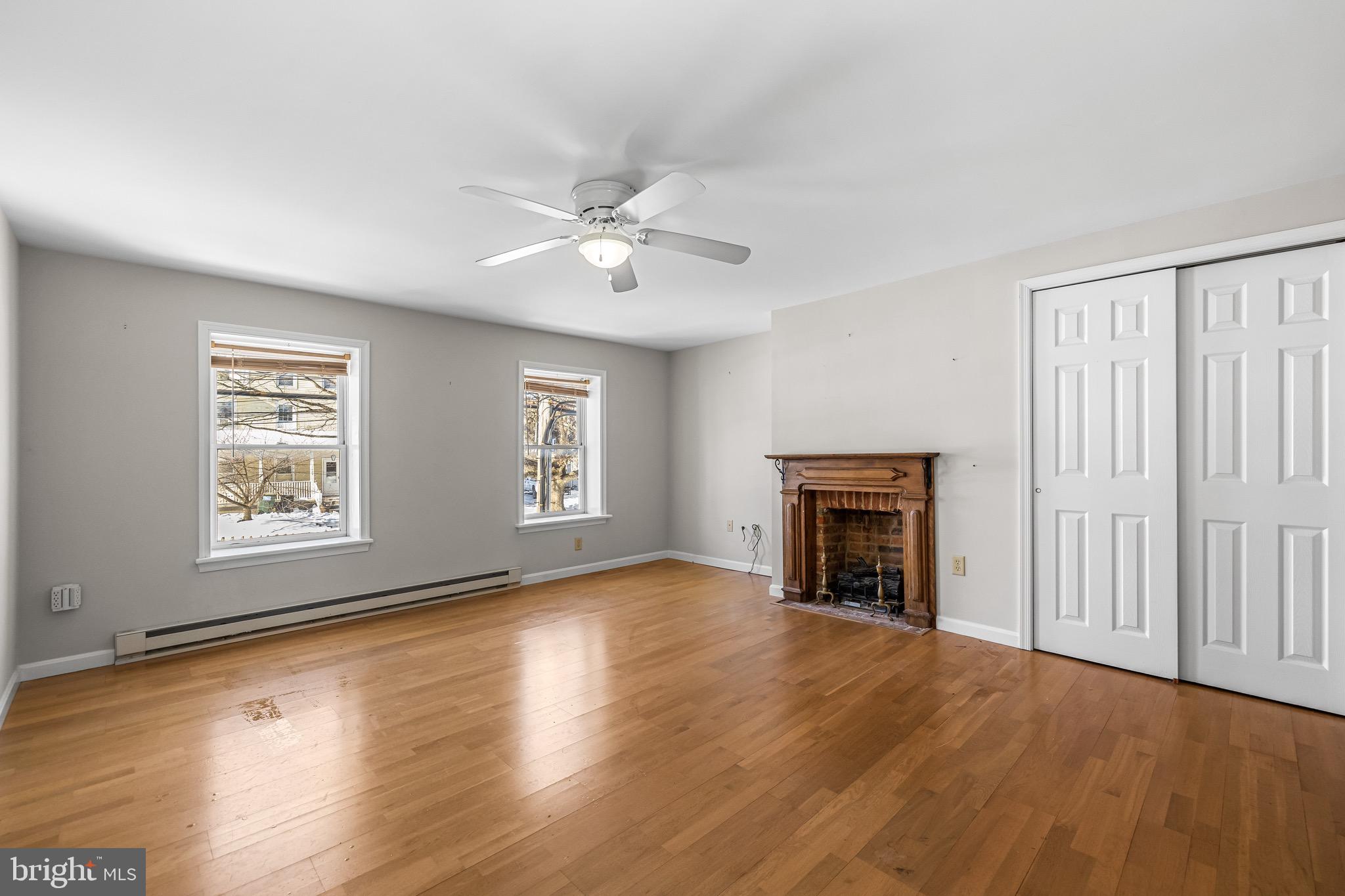 HAMPSTEAD - Residential