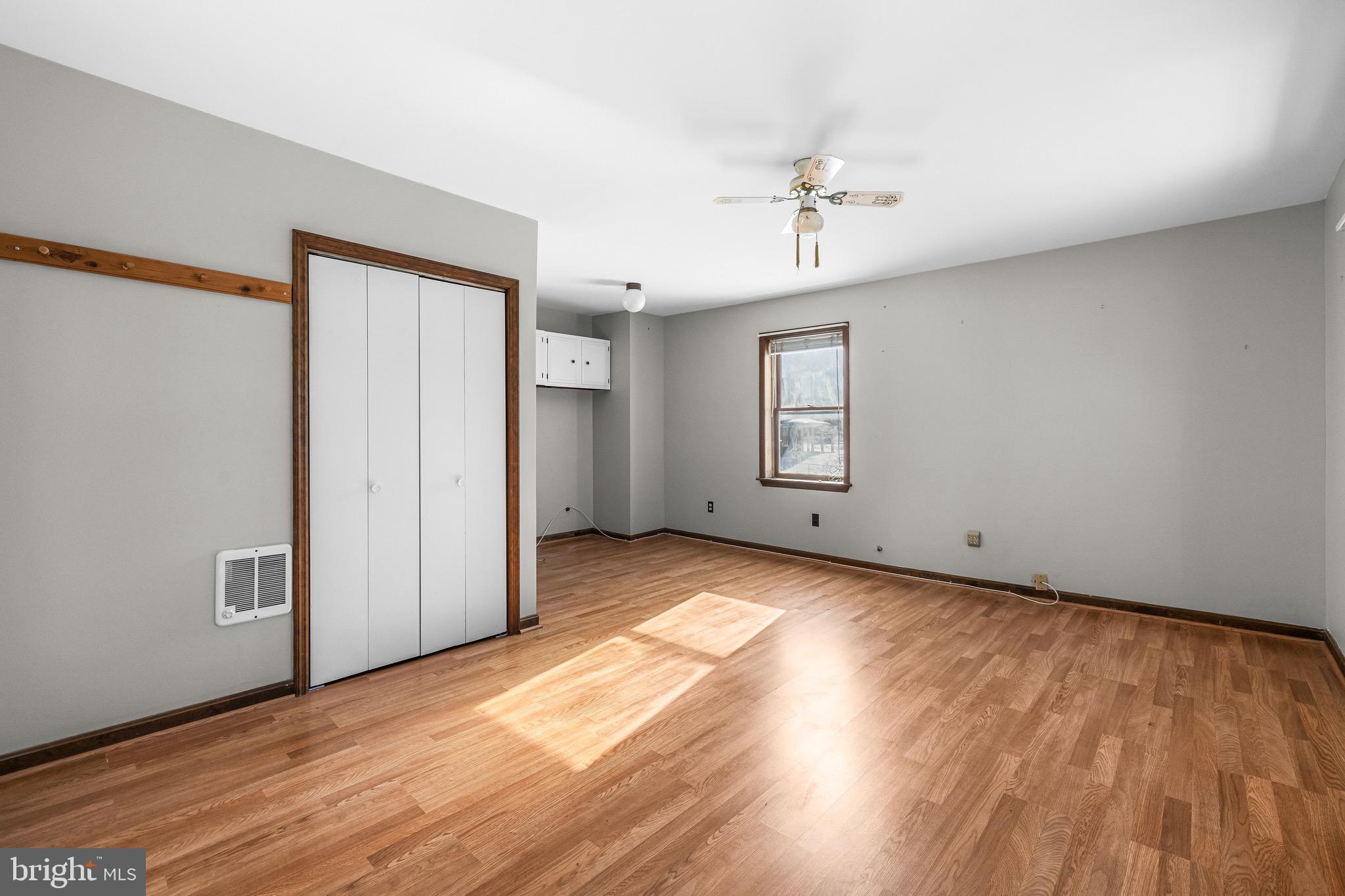 HAMPSTEAD - Residential