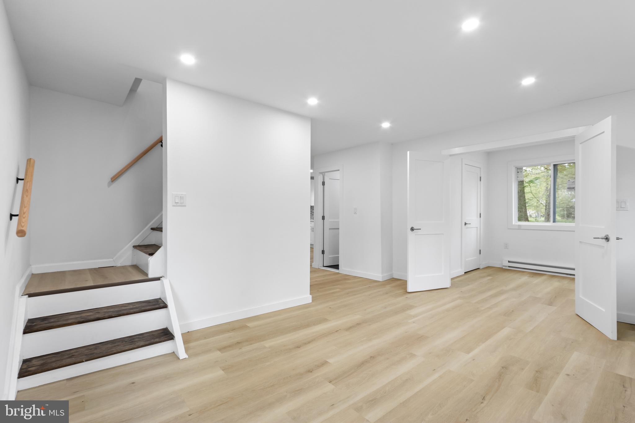 MUSHROOM FARMS - Residential