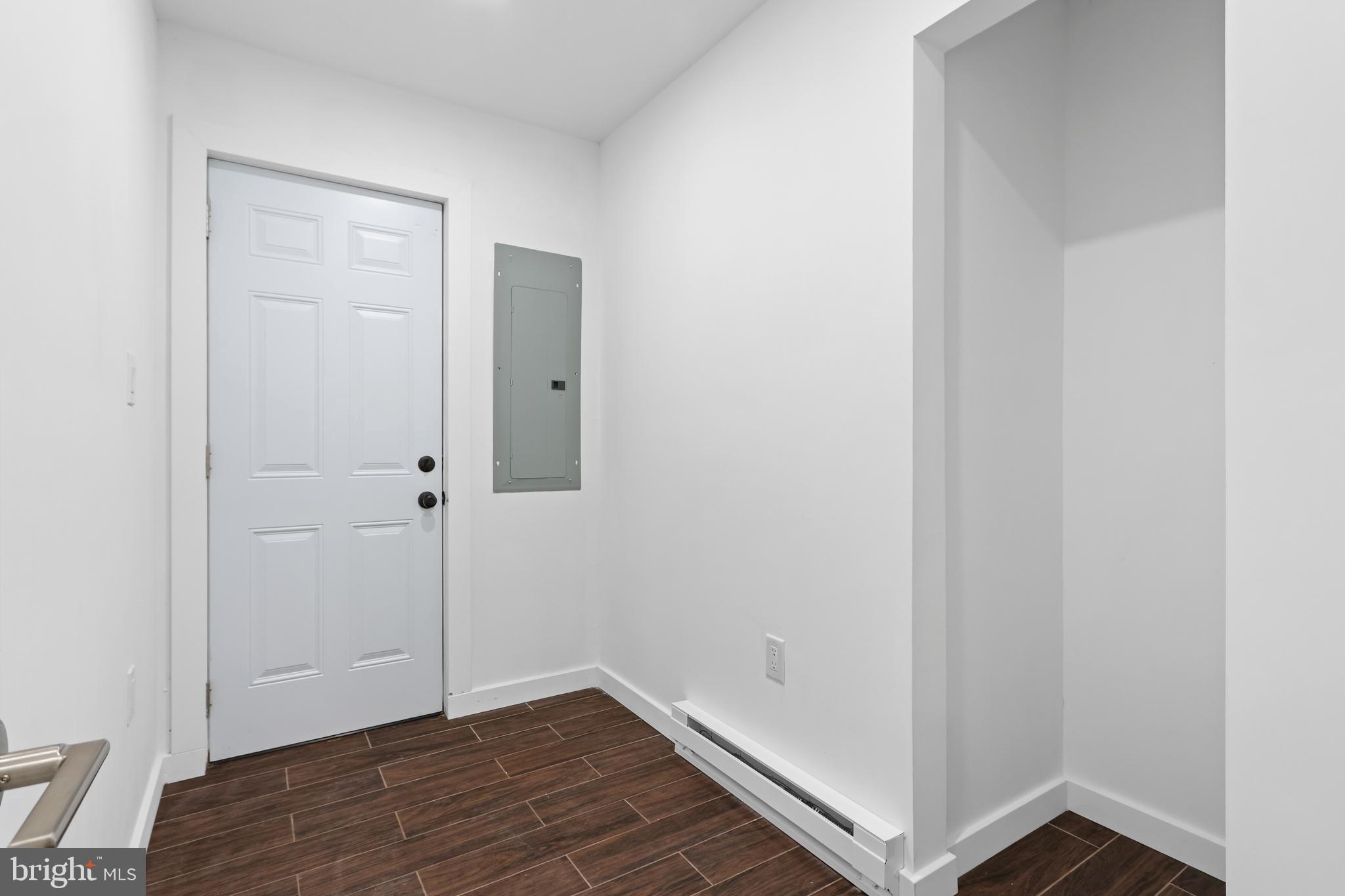 MUSHROOM FARMS - Residential