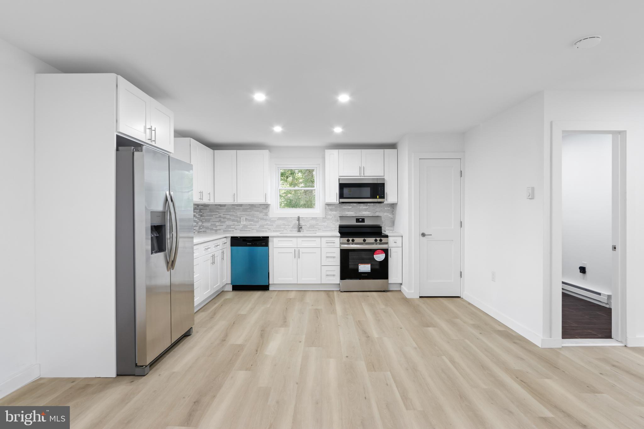 MUSHROOM FARMS - Residential