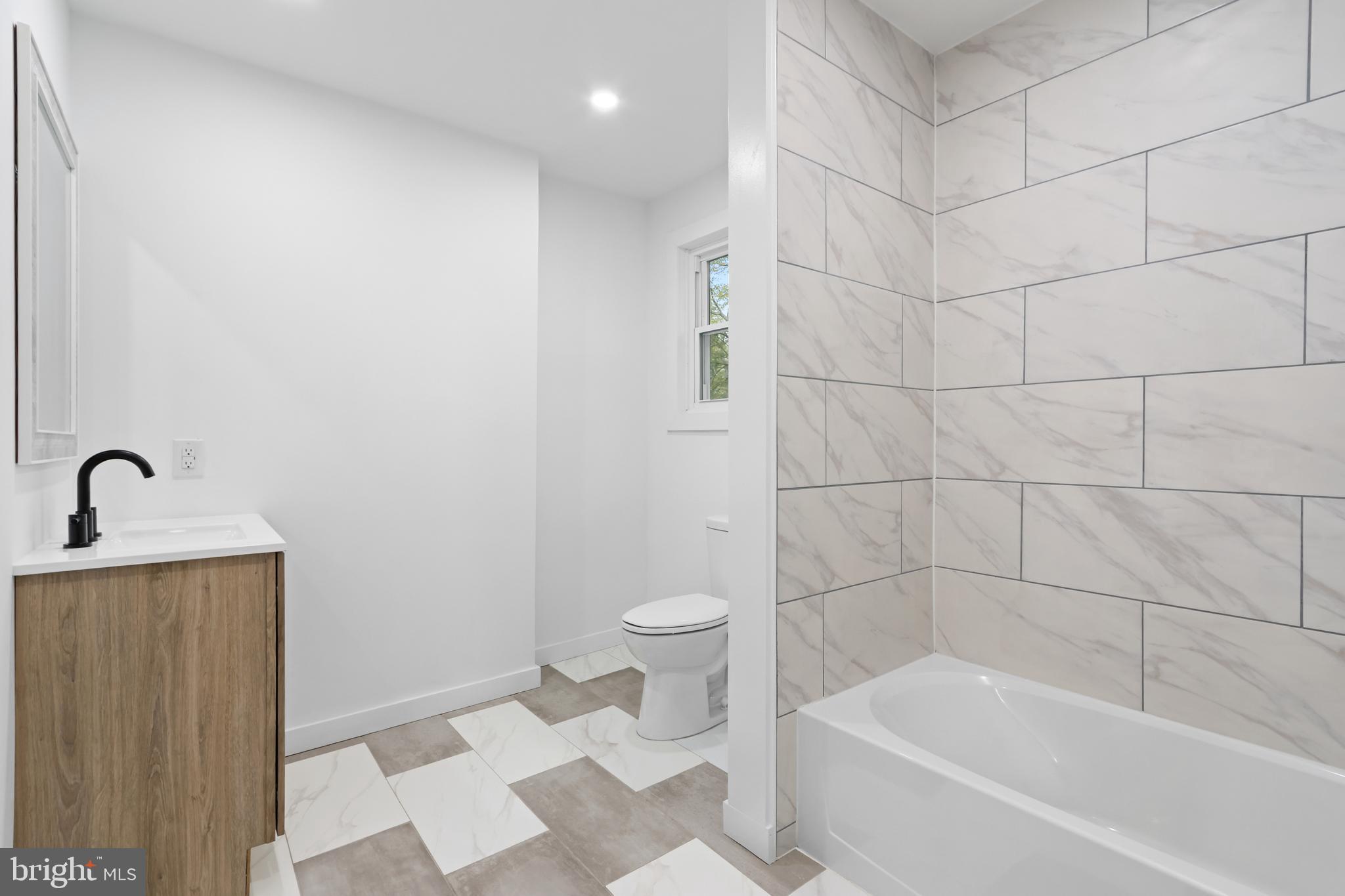 MUSHROOM FARMS - Residential