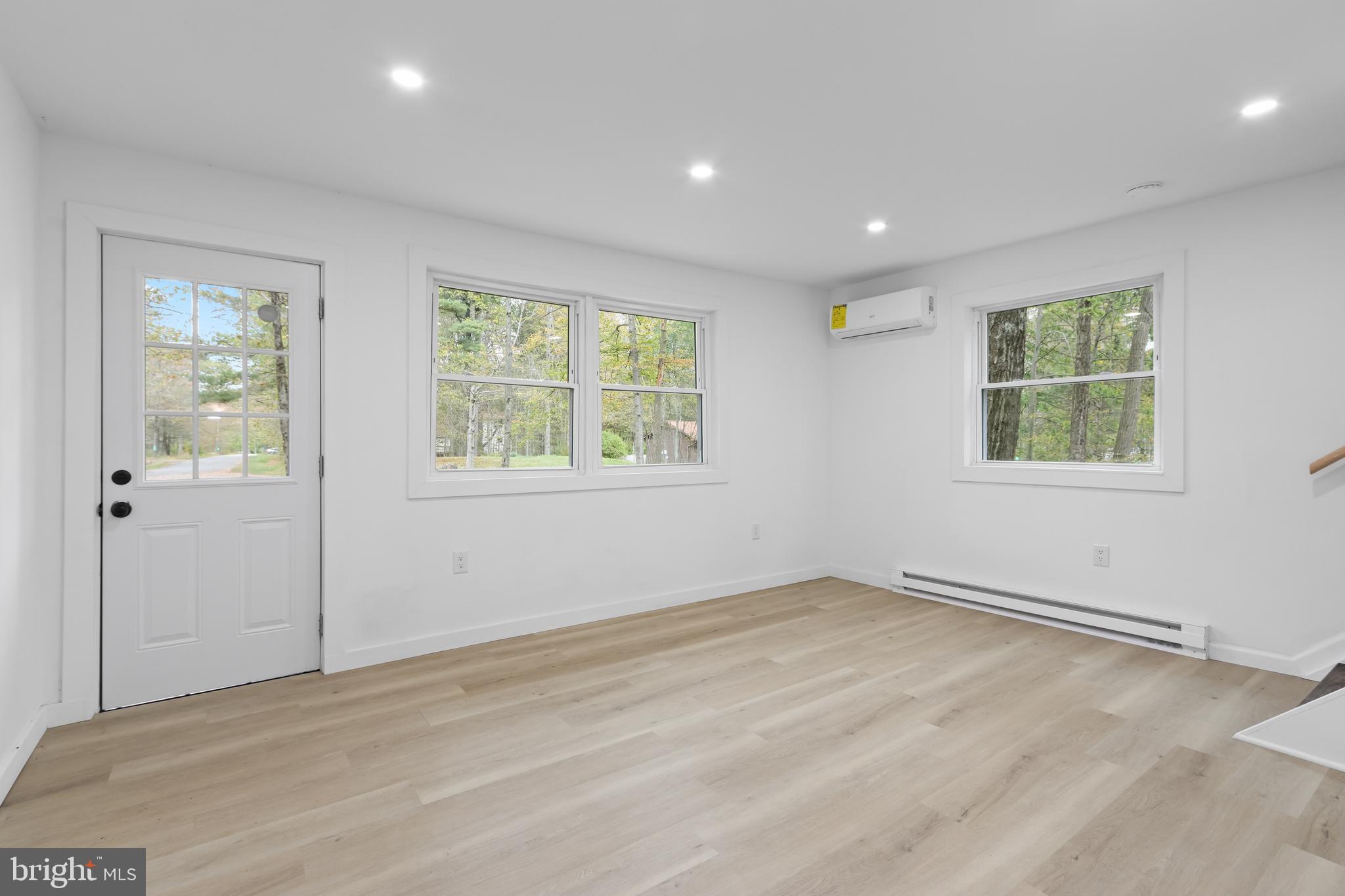 MUSHROOM FARMS - Residential