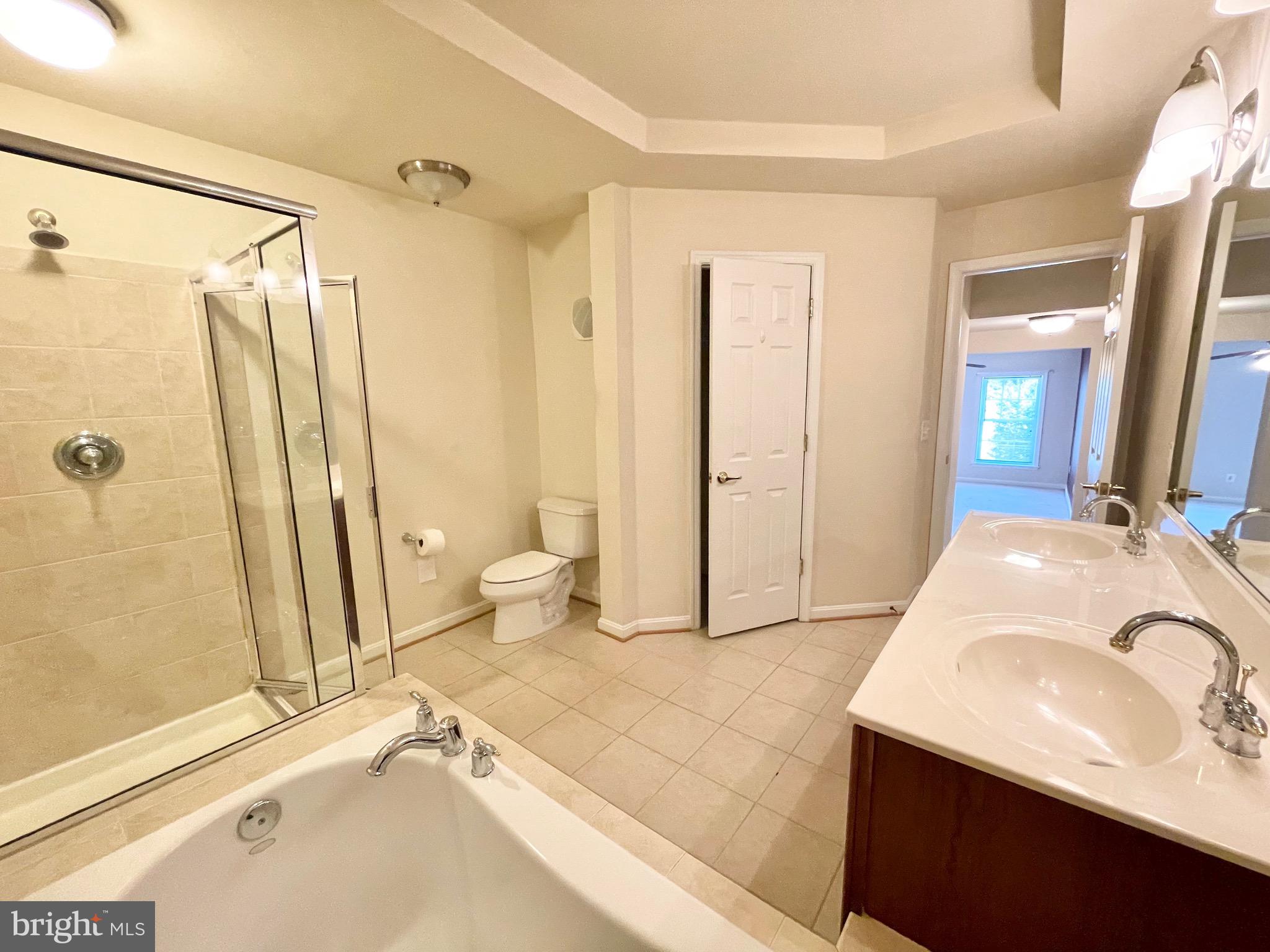 GROVETON WOODS - Residential Lease