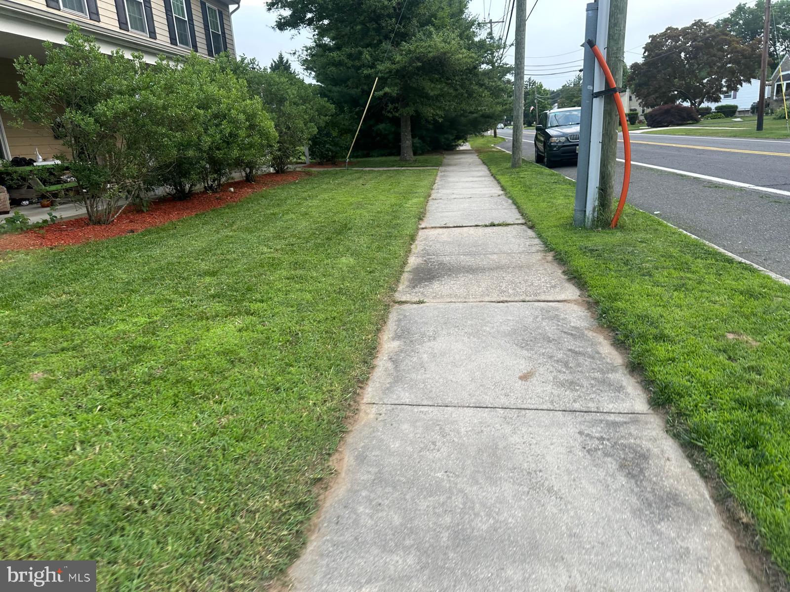 2201-2203-2005 BURLINGTON AVENUE