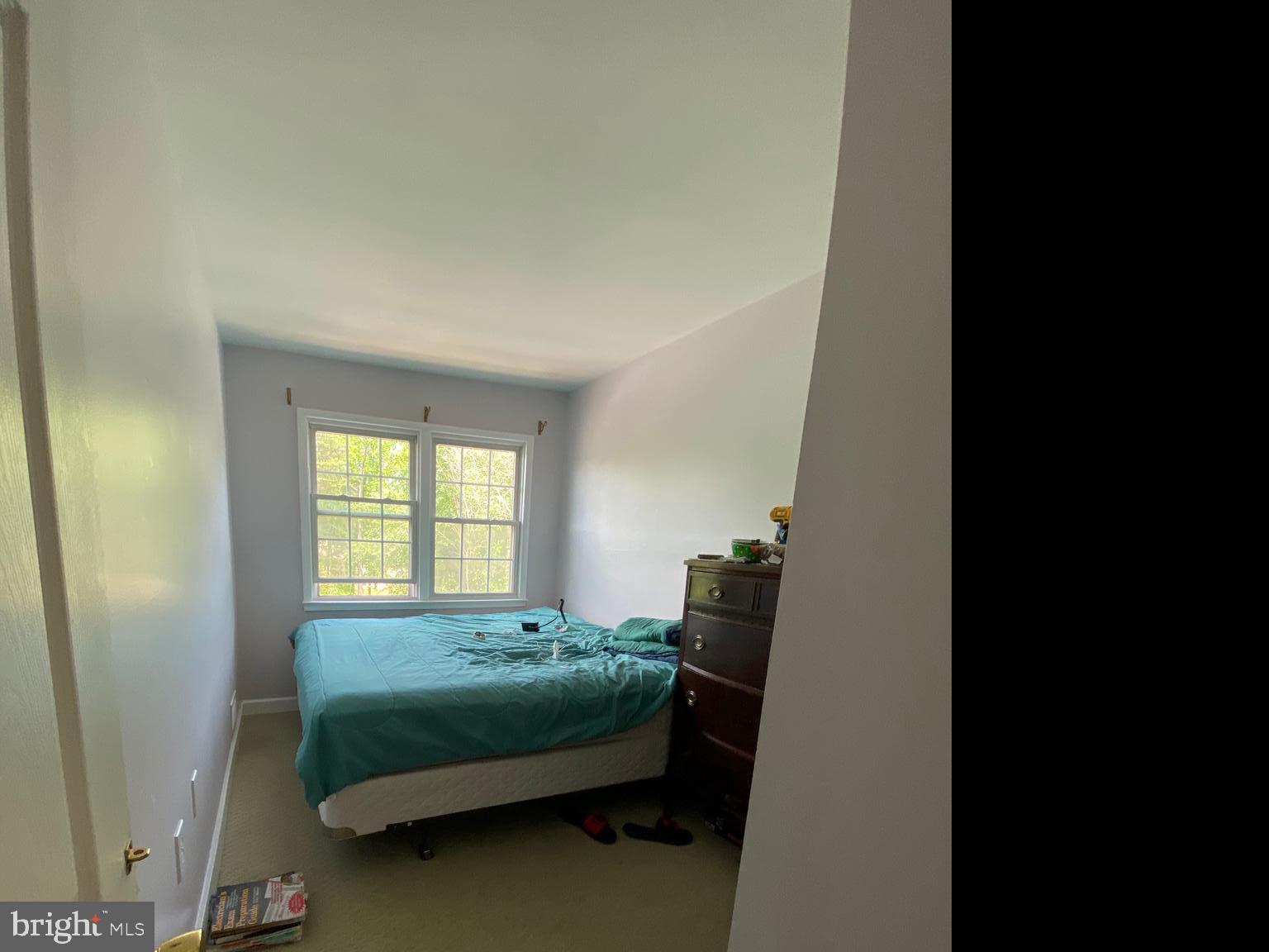 VILLAGE GATE - Residential