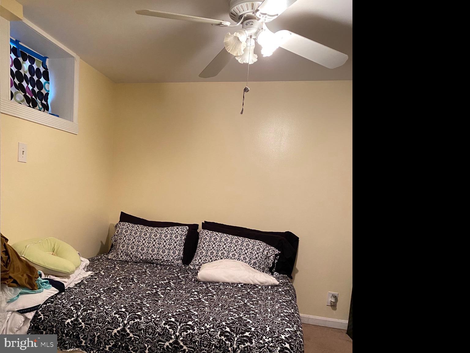 VILLAGE GATE - Residential