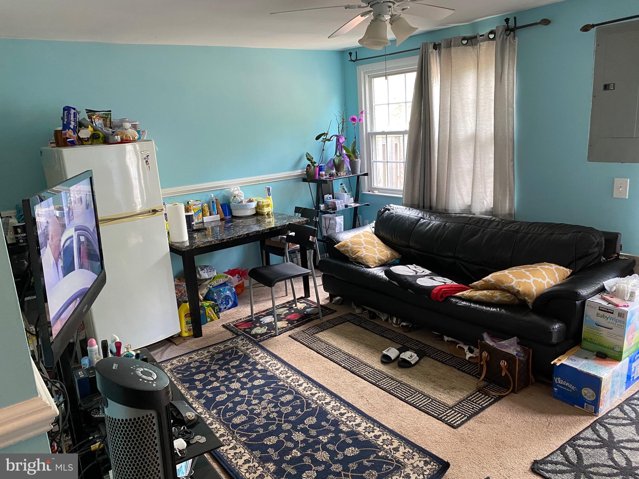 VILLAGE GATE - Residential