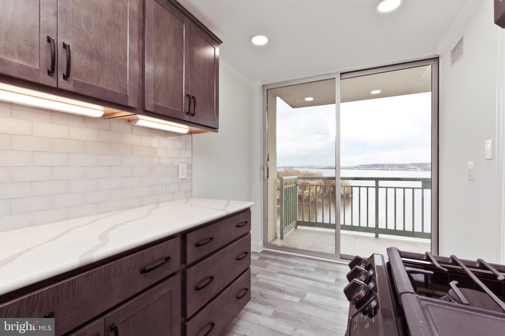 MARINA TOWERS - Residential Lease