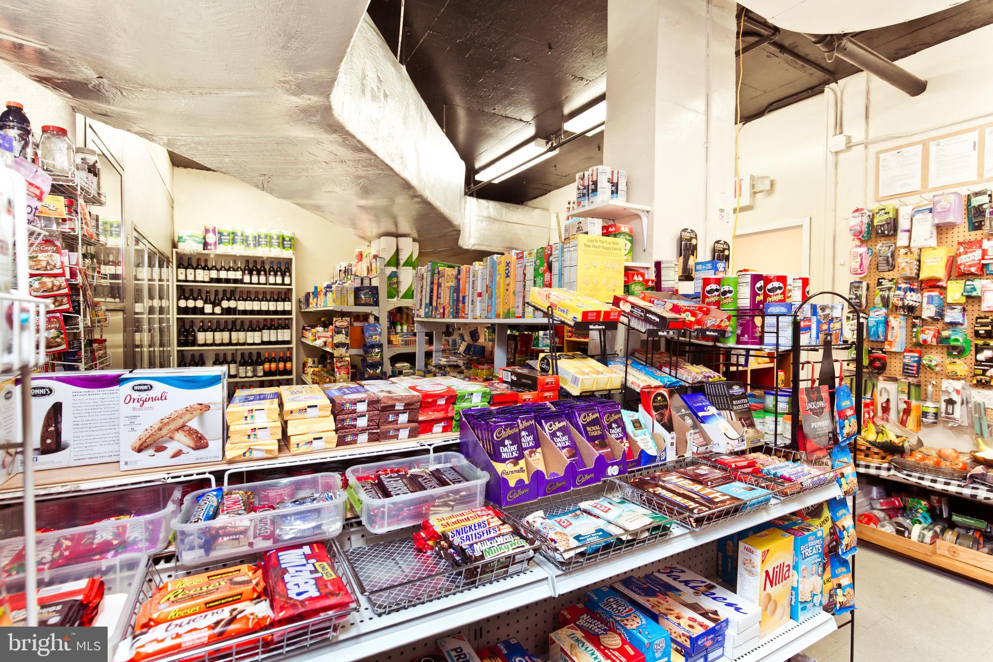 MARINA TOWERS - Residential Lease