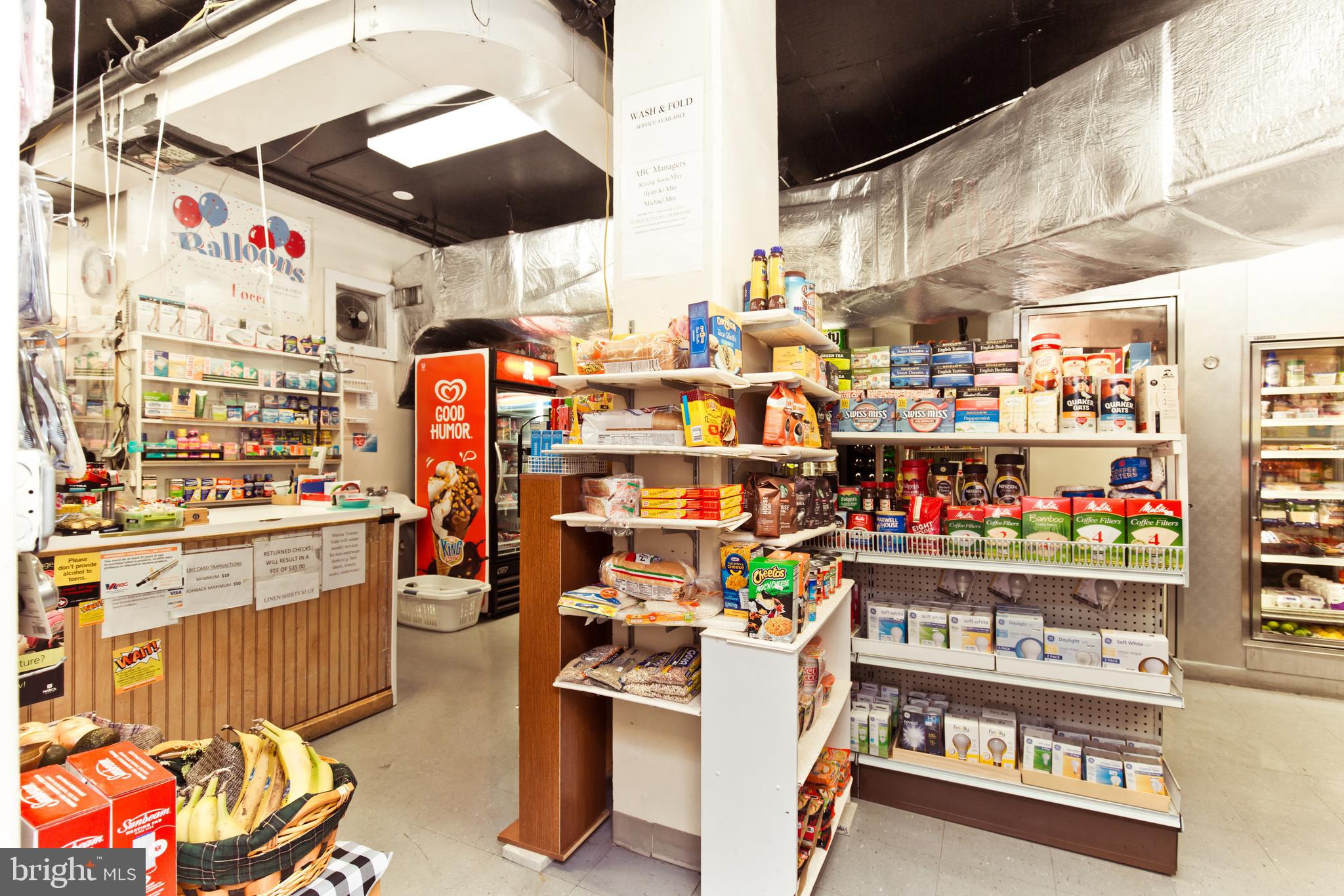 MARINA TOWERS - Residential Lease