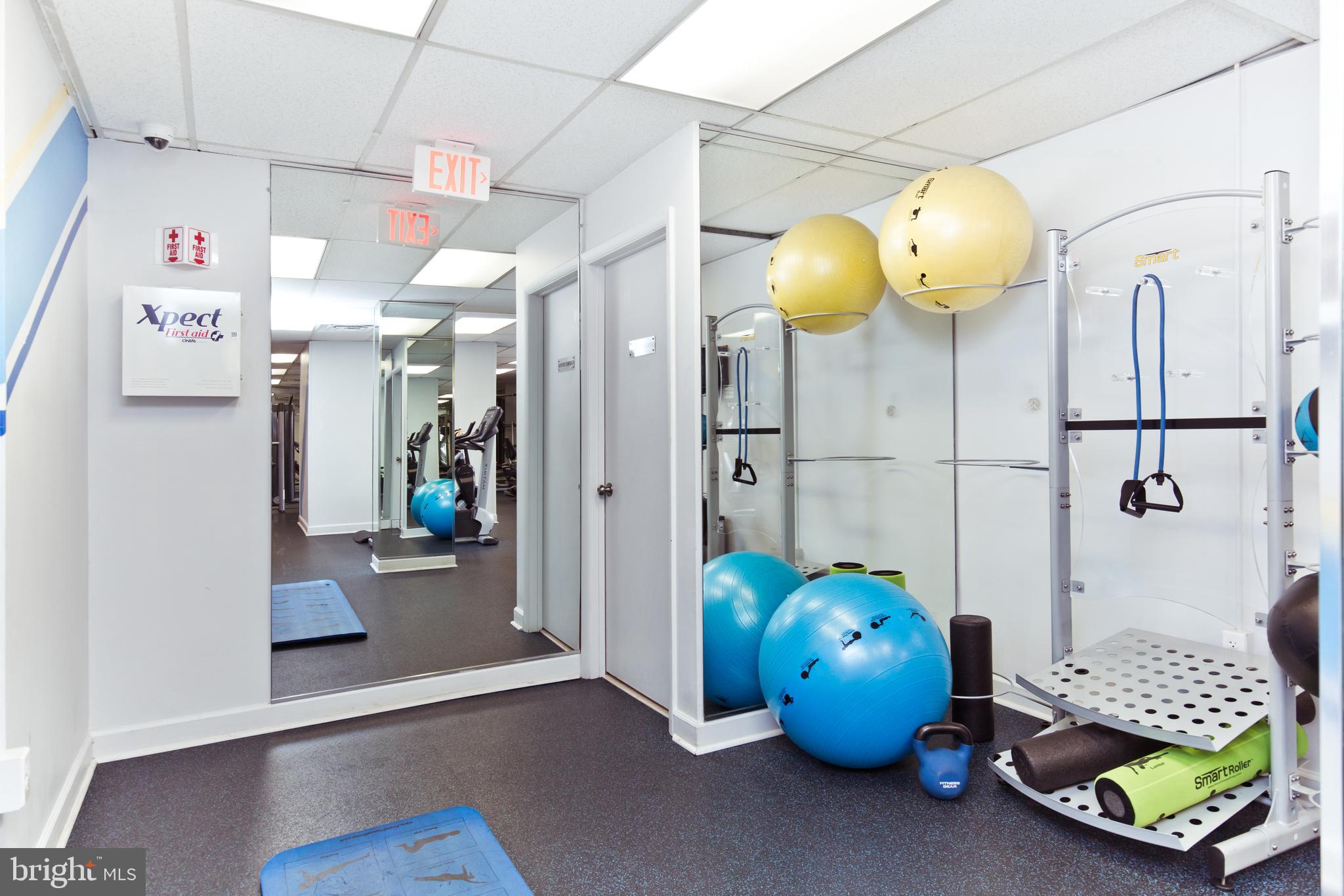 MARINA TOWERS - Residential Lease