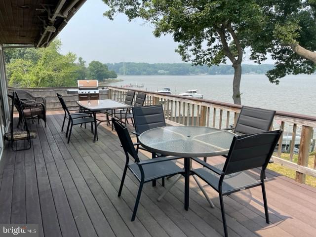 WILLOUGHBY BEACH - Residential