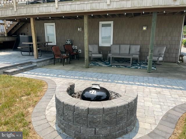 WILLOUGHBY BEACH - Residential