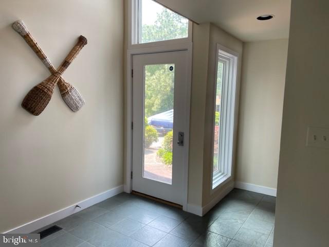 WILLOUGHBY BEACH - Residential