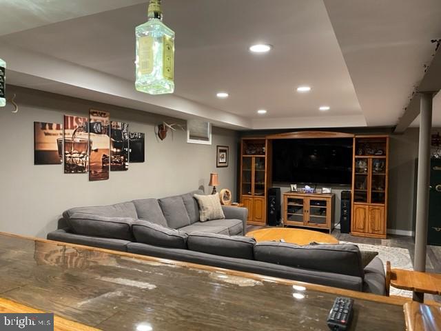 WILLOUGHBY BEACH - Residential