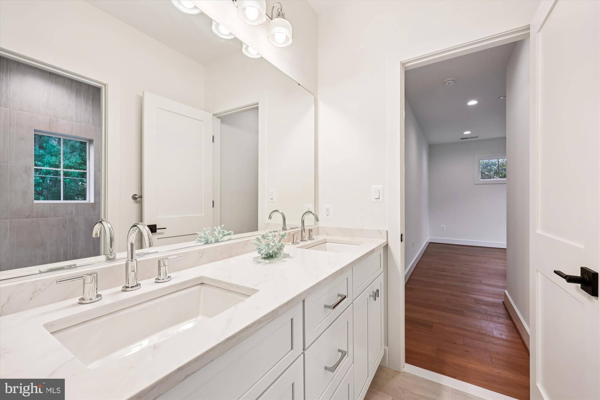 EDGEWOOD - Residential