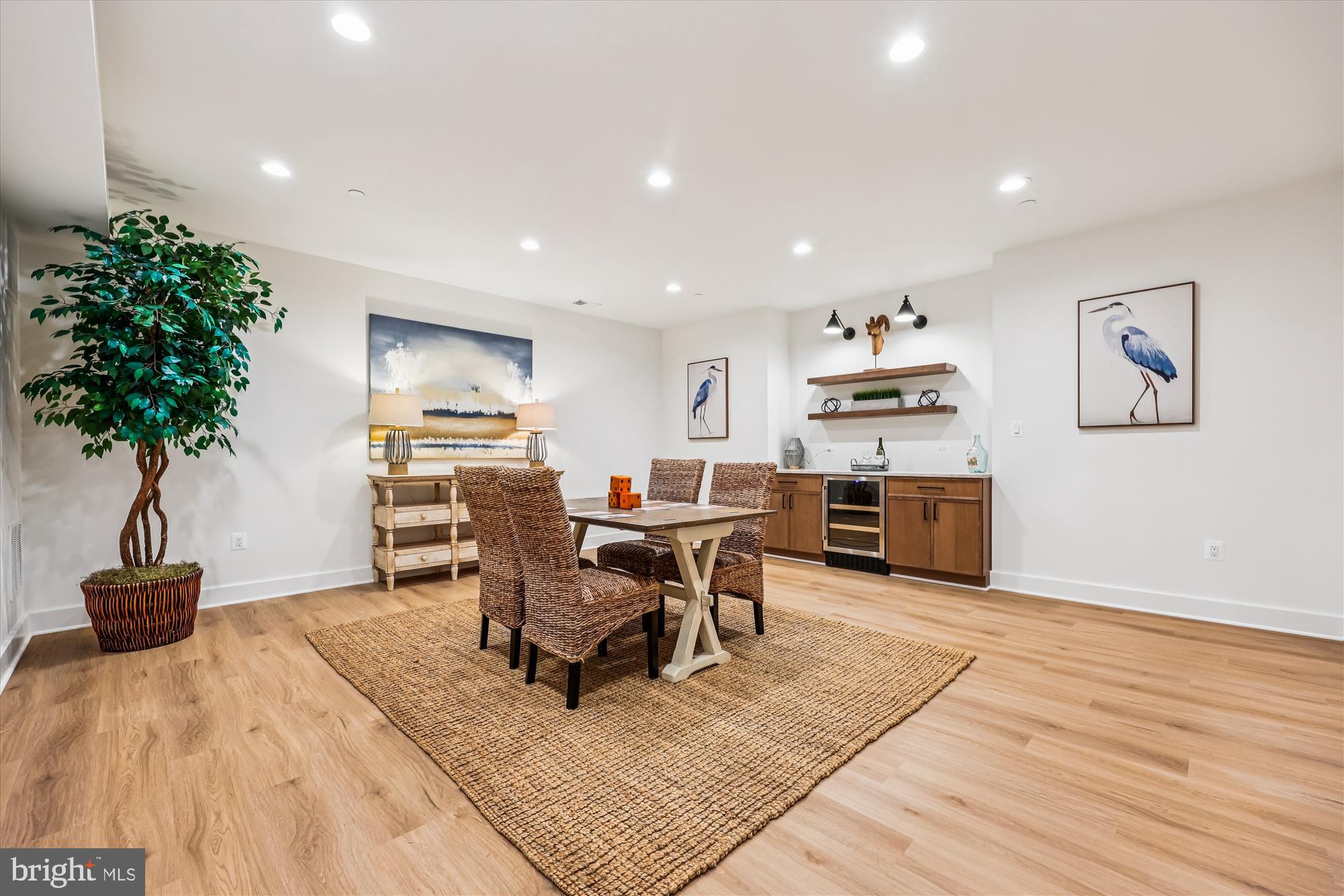 EDGEWOOD - Residential