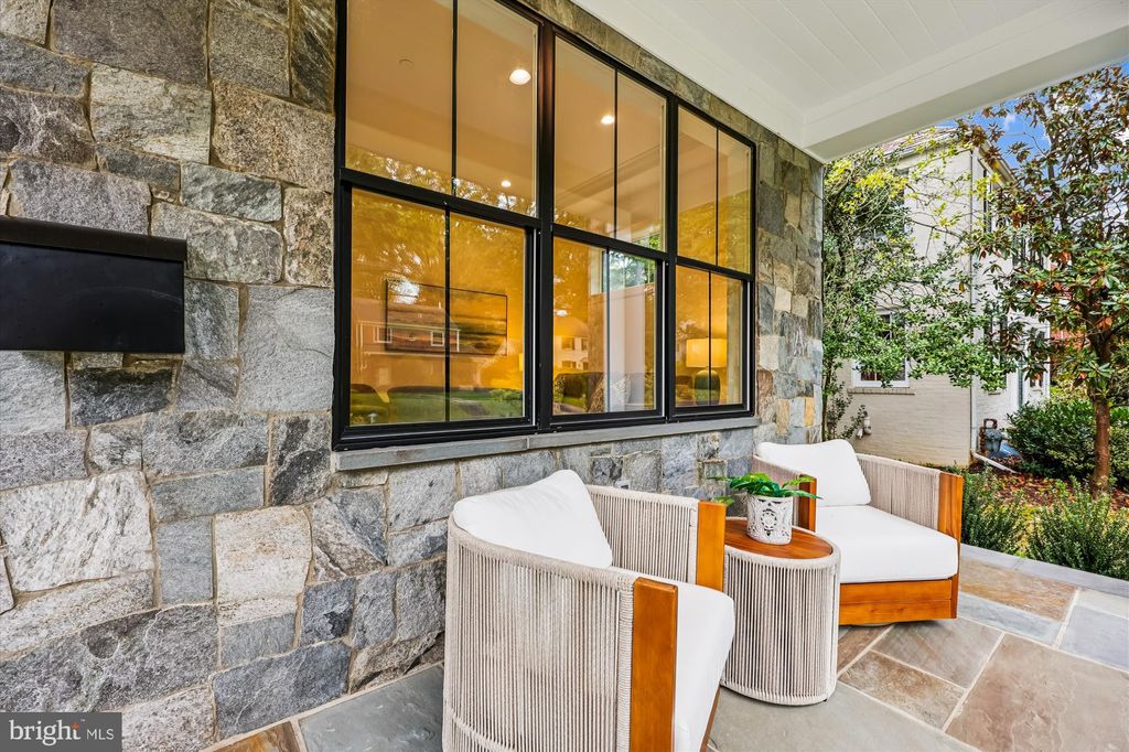 Photo of 5605 Glenwood Road, BETHESDA, MD 20817 (MLS # MDMC2201012)