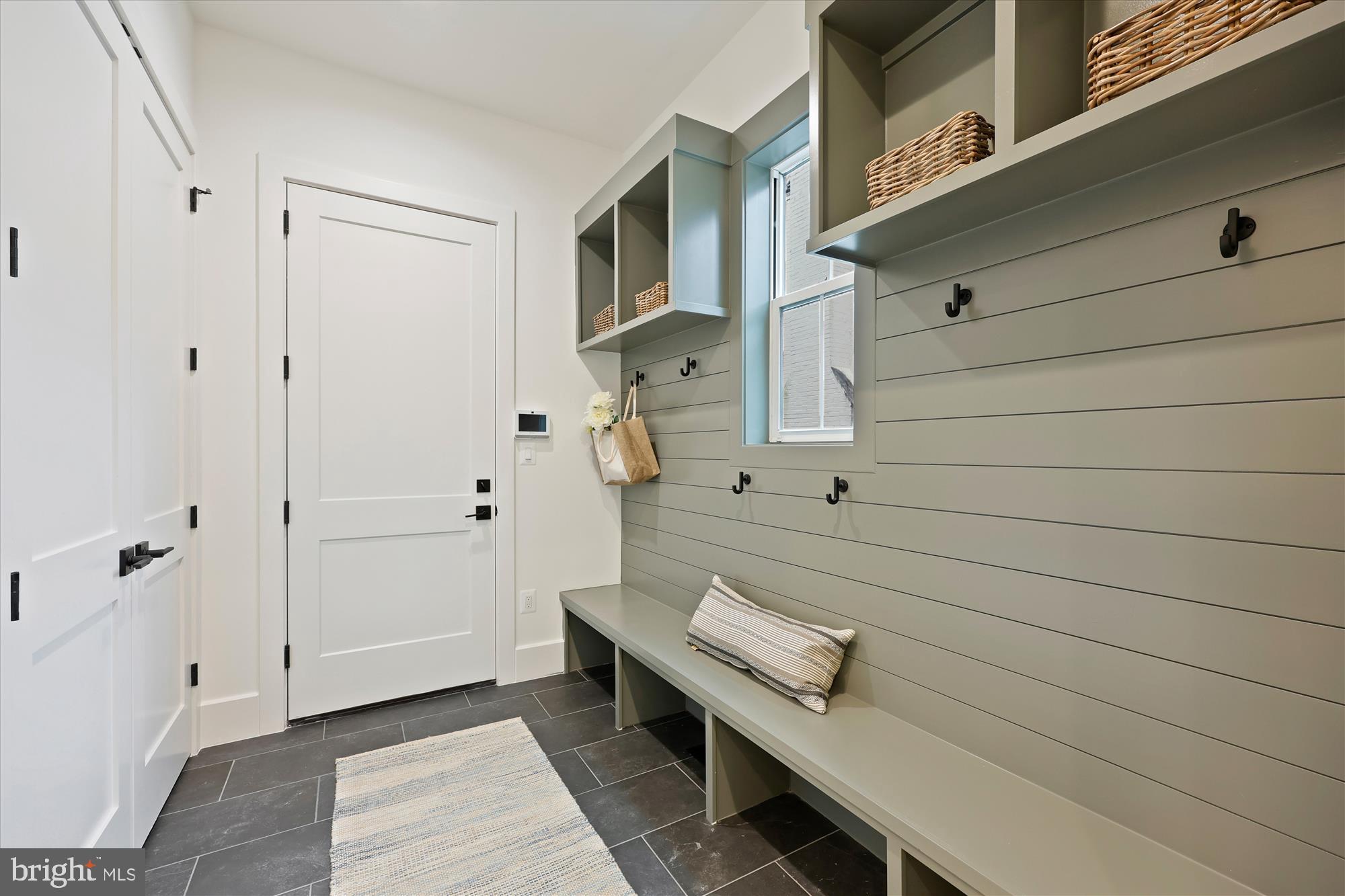 EDGEWOOD - Residential