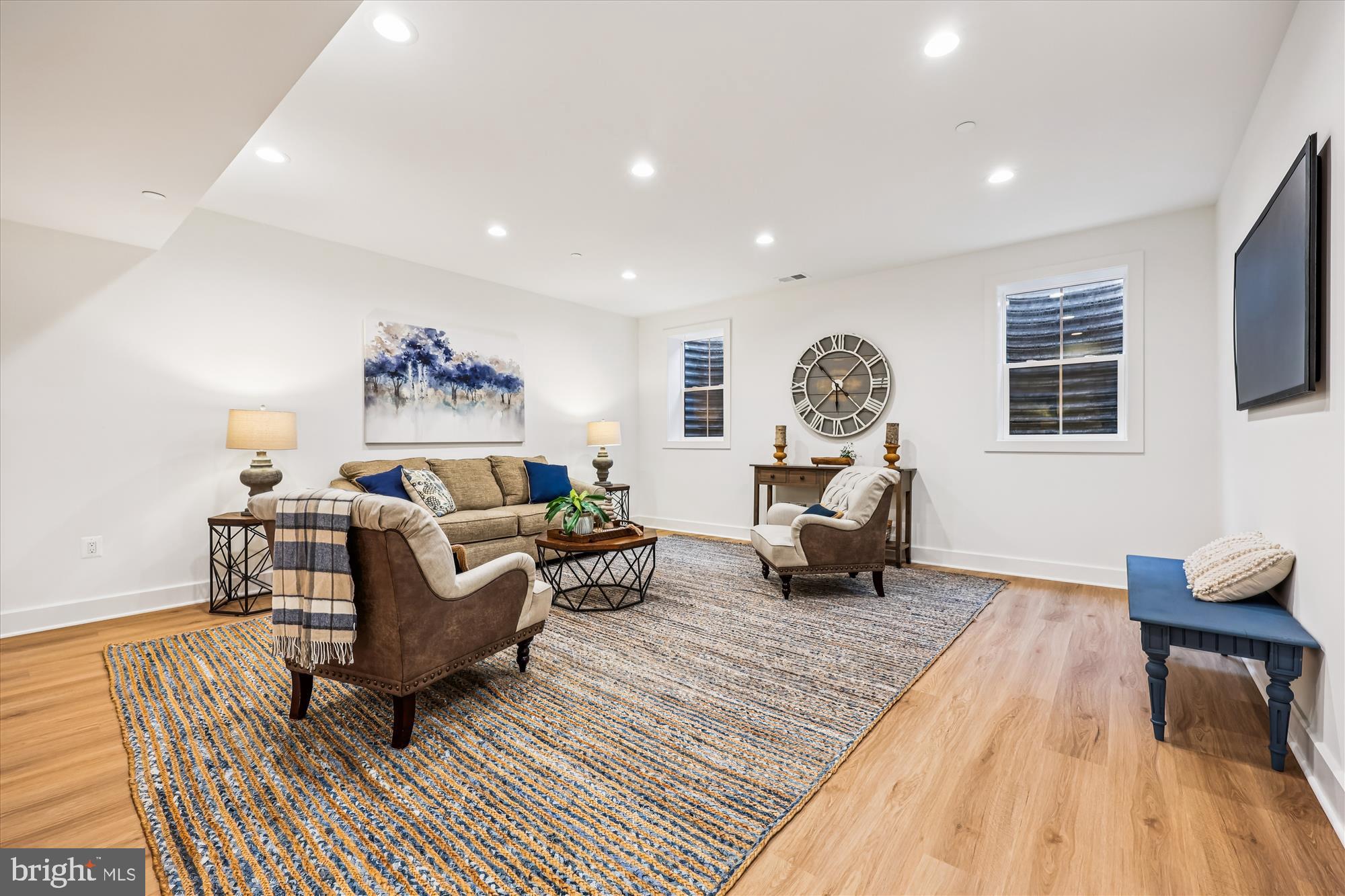 EDGEWOOD - Residential