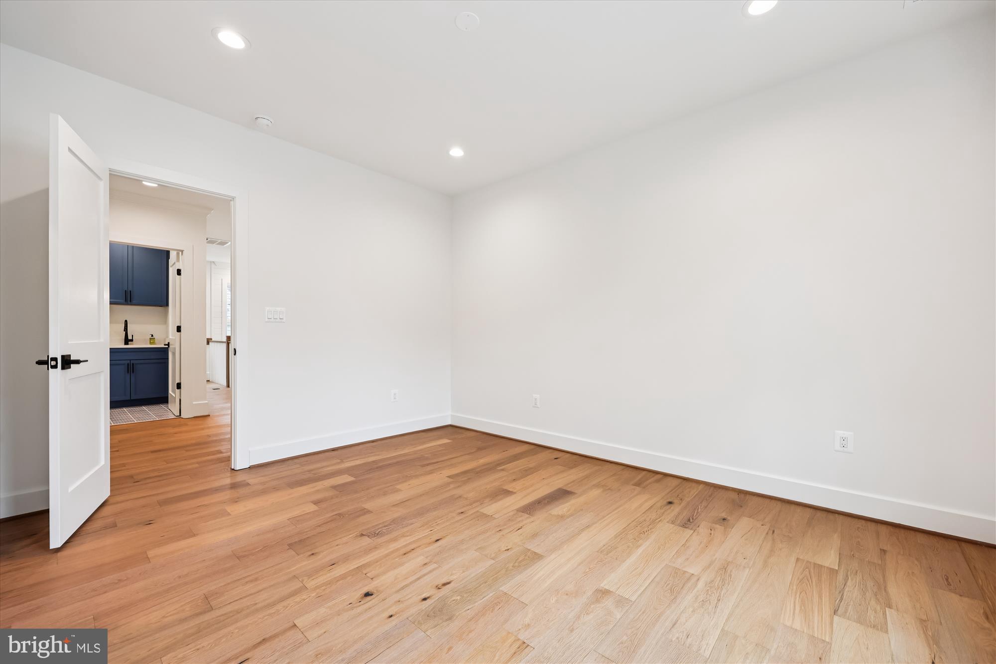 EDGEWOOD - Residential