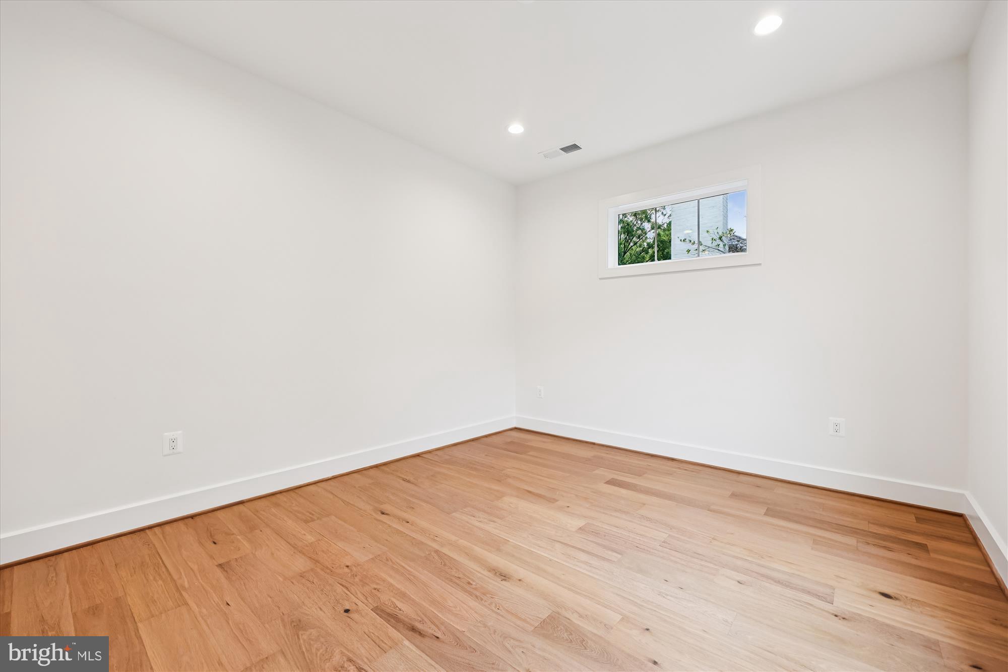 EDGEWOOD - Residential