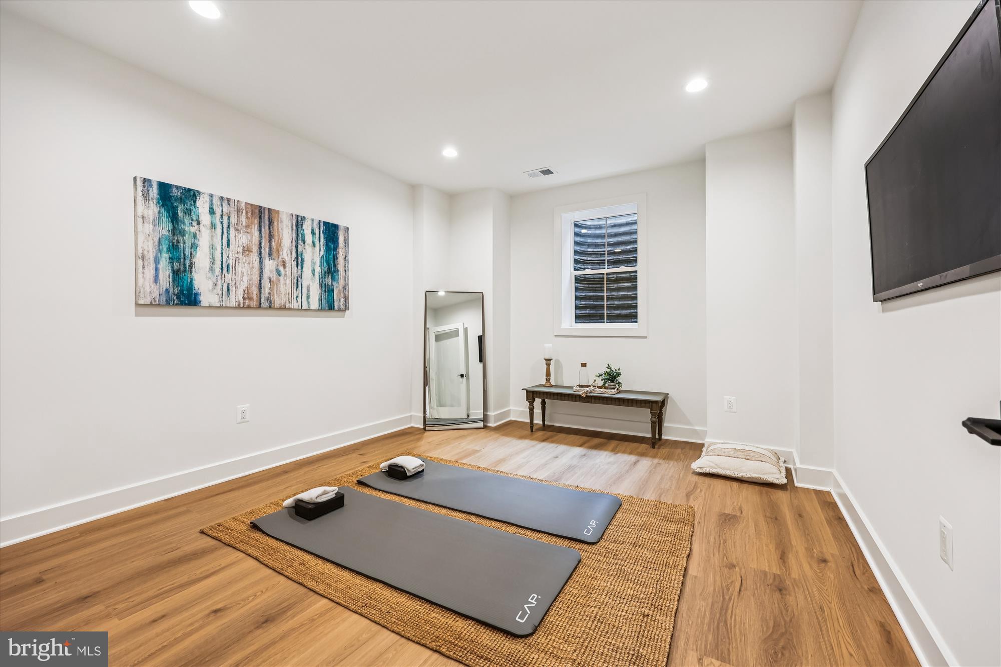 EDGEWOOD - Residential