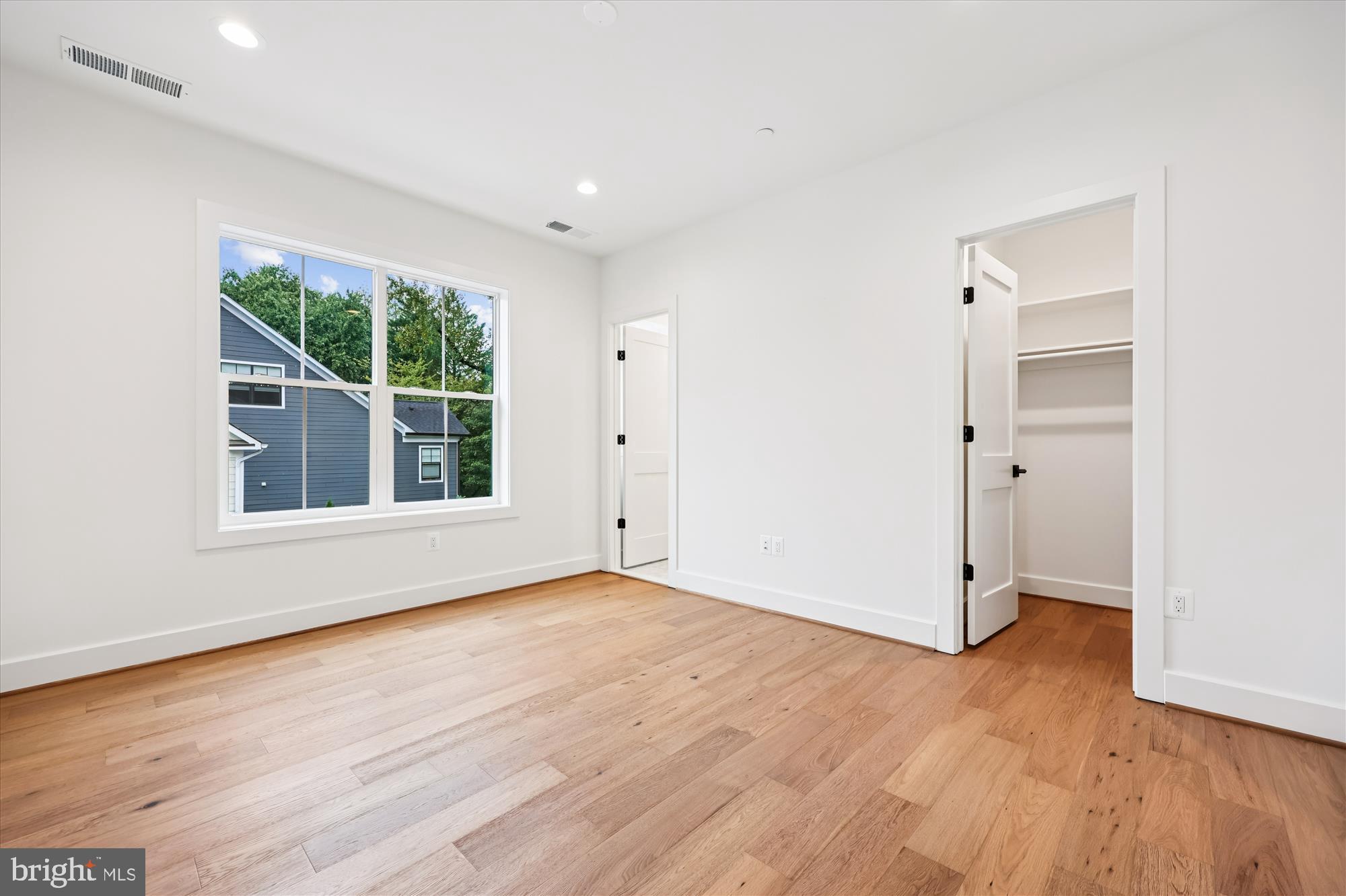 EDGEWOOD - Residential