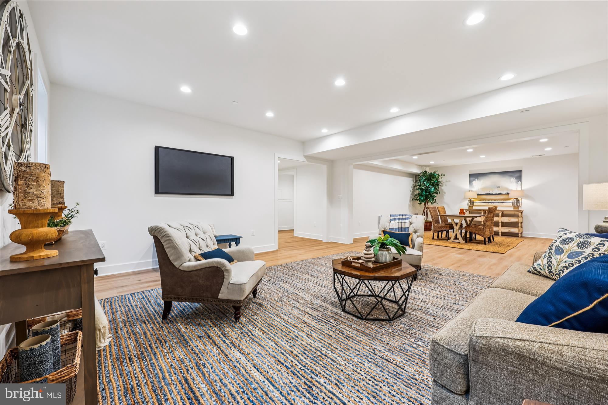 EDGEWOOD - Residential